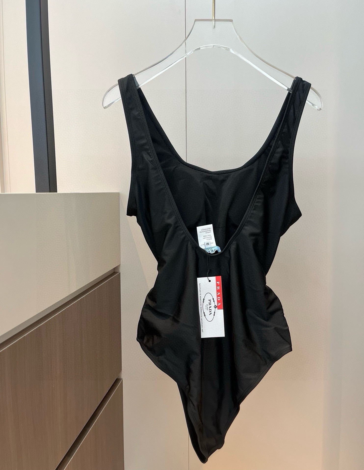 。

PRADA普拉达新款连体泳衣，比基尼，S M L XL