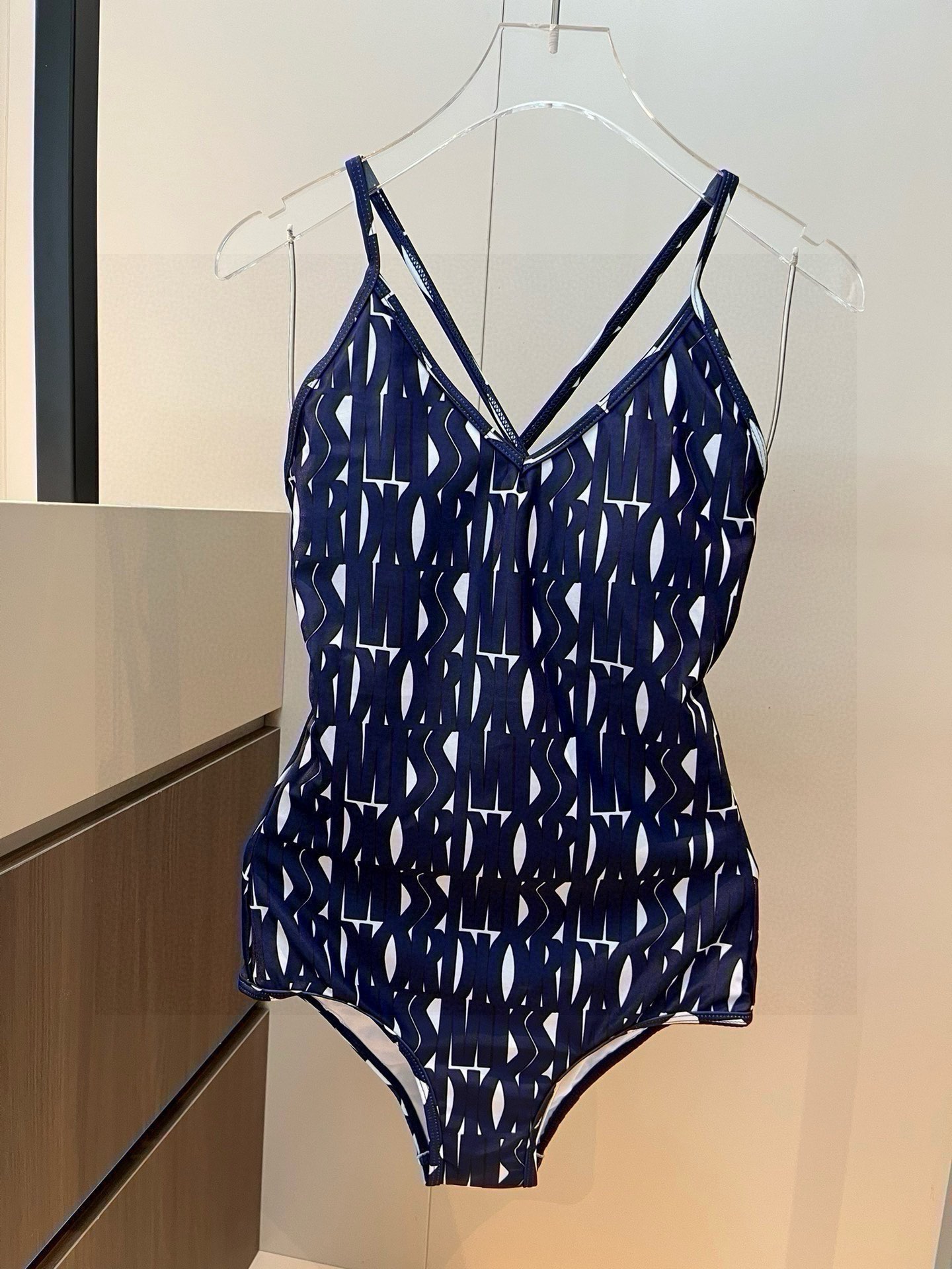 。
Dior迪奥 官方新款泳衣比基尼👙，高端定制，S M L XL