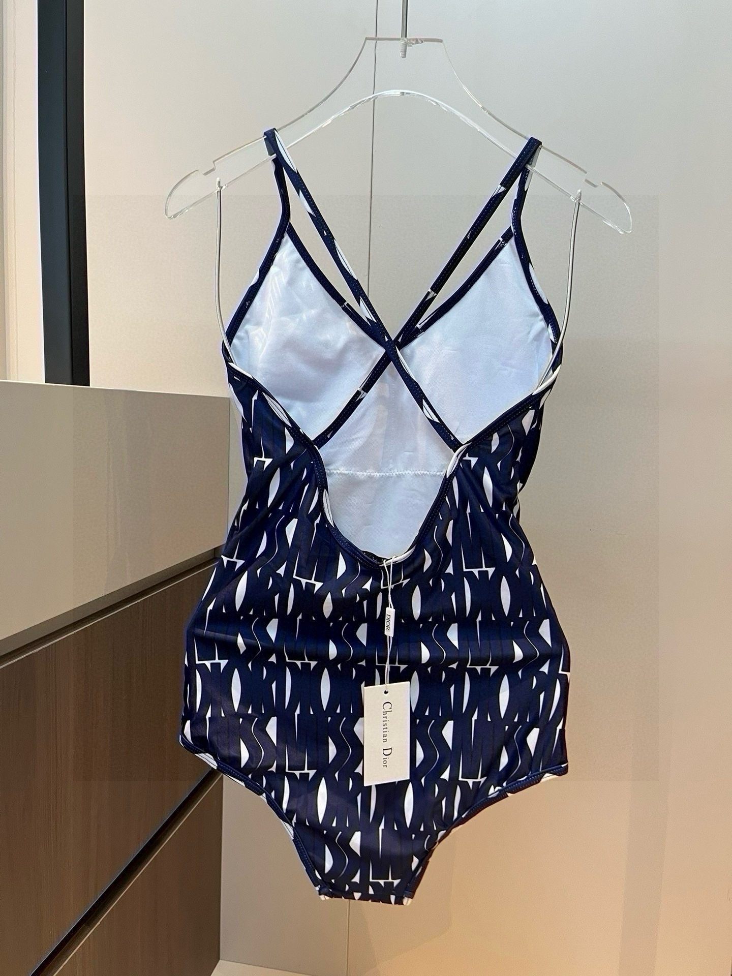 。
Dior迪奥 官方新款泳衣比基尼👙，高端定制，S M L XL