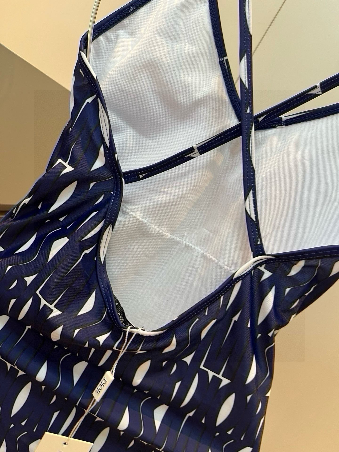 。
Dior迪奥 官方新款泳衣比基尼👙，高端定制，S M L XL
