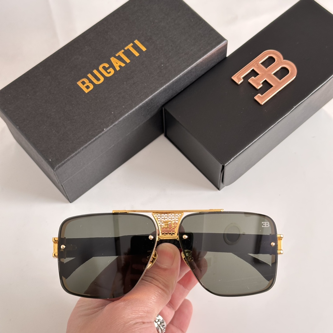 BUGATT* Modelo: 06-XM Talla: 62口13-147 Entrega con caja 🉐295
