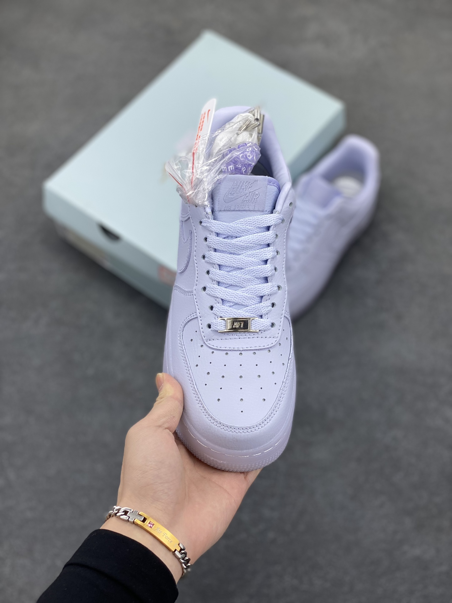 图片[2]-Nike Air Force 1 07 low空军一号 荔枝纹水晶 板鞋 原楦头原纸板 打造纯正空军版型#专注外贸渠道 全掌内置蜂窝气垫 #原盒配件 原厂中底钢印、拉帮完美 货号：CZ8065-500 尺码：36 36.5 37.5 38 38.5 39 40 40.5 41 42 42.5 43 44 44.5 45-选品中心
