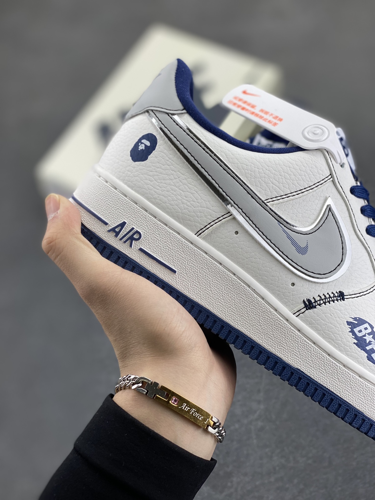图片[6]-NIke Air Force 1 \’07 Low “Bape联名”空军一号 低帮 运动鞋 休闲鞋 折边针车 工艺难度大 原楦头原纸板 原装鞋盒 定制五金配件 内置全掌气垫 原厂鞋底 货号：QY6628-152 尺码：36 36.5 37.5 38 38.5 39 40 40.5 41 42 42.5 43 44 44.5 45-选品中心