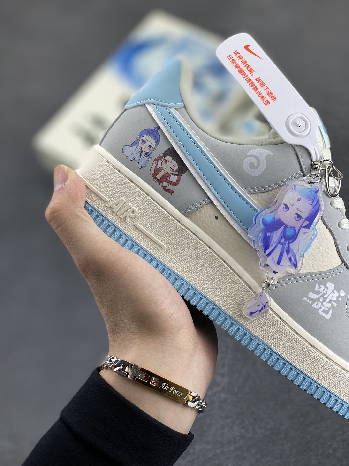 图片[6]-NIke Air Force 1 \’07 Low “哪吒联名——魔丸灵珠”空军一号 低帮 运动鞋 休闲鞋 折边针车 工艺难度大 原楦头原纸板 原装鞋盒 定制五金配件 内置全掌气垫 原厂鞋底 货号：DF0188-047 尺码：36 36.5 37.5 38 38.5 39 40 40.5 41 42 42.5 43 44 44.5 45-选品中心