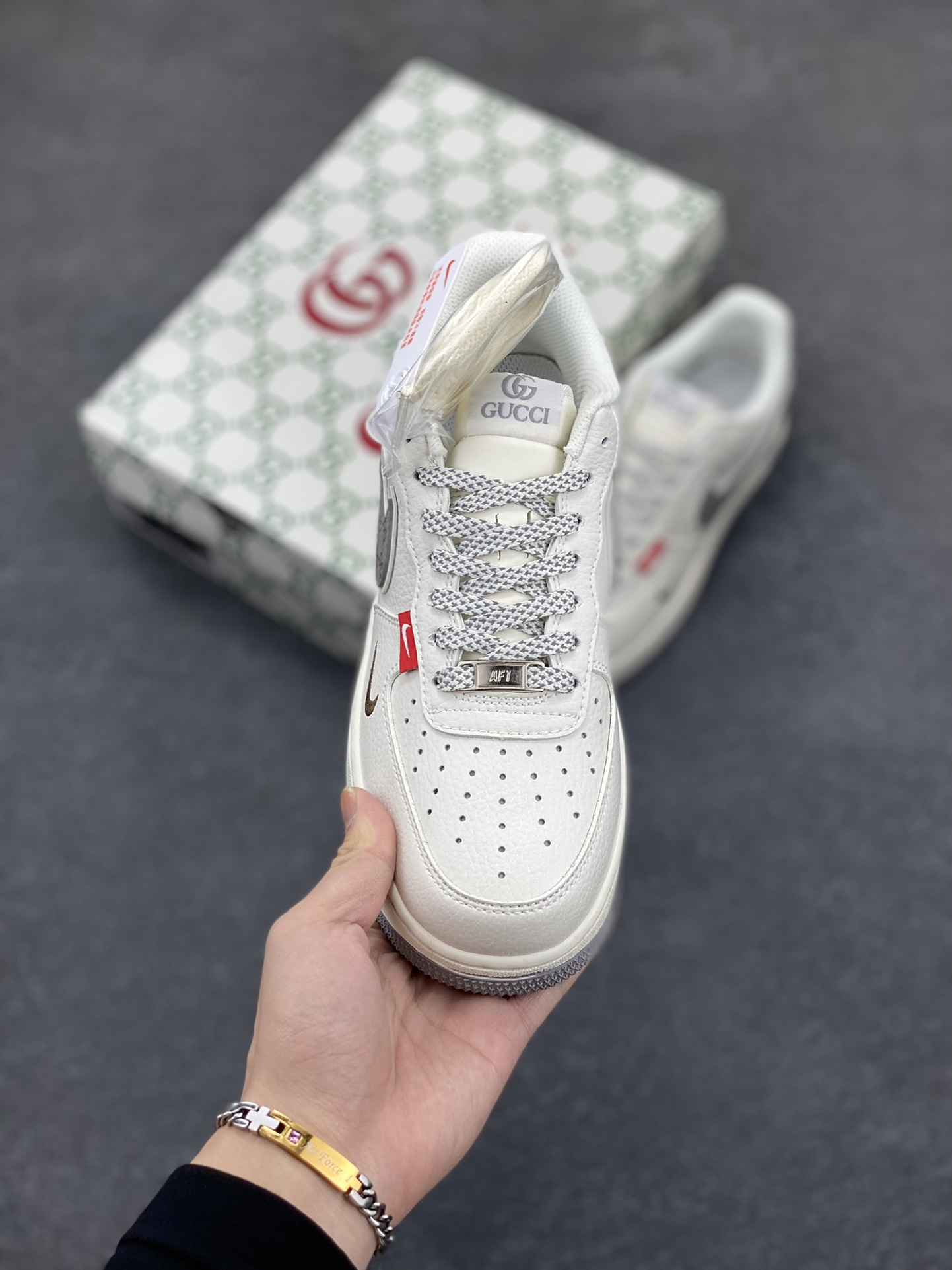 图片[2]-NIke Air Force 1 \’07 Low “古驰联名——经典灰花纹”空军一号 低帮 运动鞋 休闲鞋 折边针车 工艺难度大 原楦头原纸板 原装鞋盒 定制五金配件 内置全掌气垫 原厂鞋底 货号：CS5288-001 尺码：36 36.5 37.5 38 38.5 39 40 40.5 41 42 42.5 43 44 44.5 45-选品中心