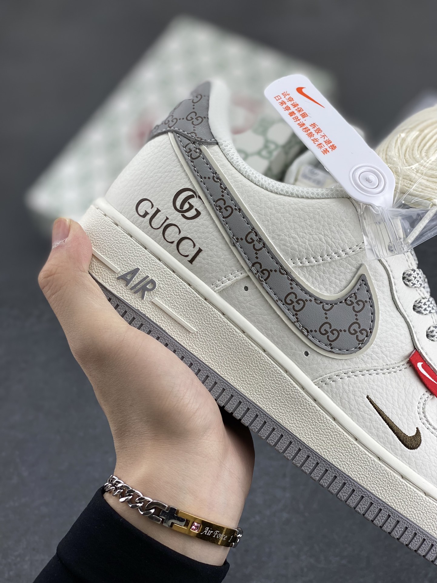 图片[6]-NIke Air Force 1 \’07 Low “古驰联名——经典灰花纹”空军一号 低帮 运动鞋 休闲鞋 折边针车 工艺难度大 原楦头原纸板 原装鞋盒 定制五金配件 内置全掌气垫 原厂鞋底 货号：CS5288-001 尺码：36 36.5 37.5 38 38.5 39 40 40.5 41 42 42.5 43 44 44.5 45-选品中心