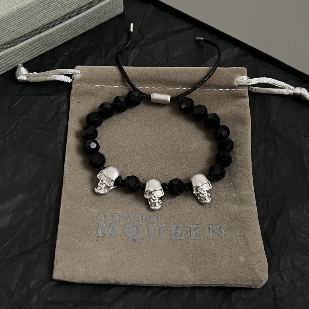 【】新款Alexander McQueen 麦昆 手链  原版定制  骨子里那种叛逆浮夸朋克可内心又向往