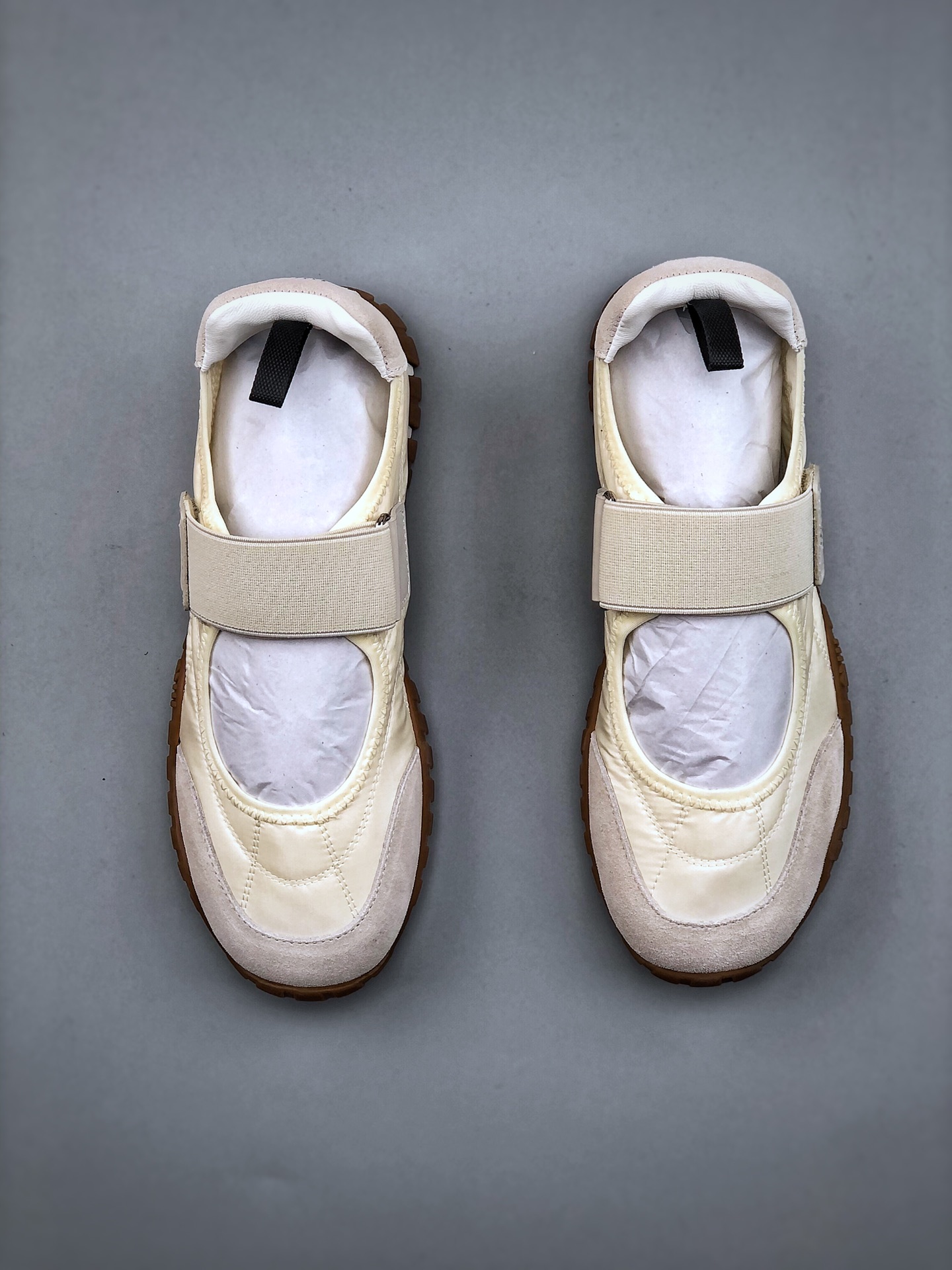Miumiu 25ss Tyre系列春夏最新爆款