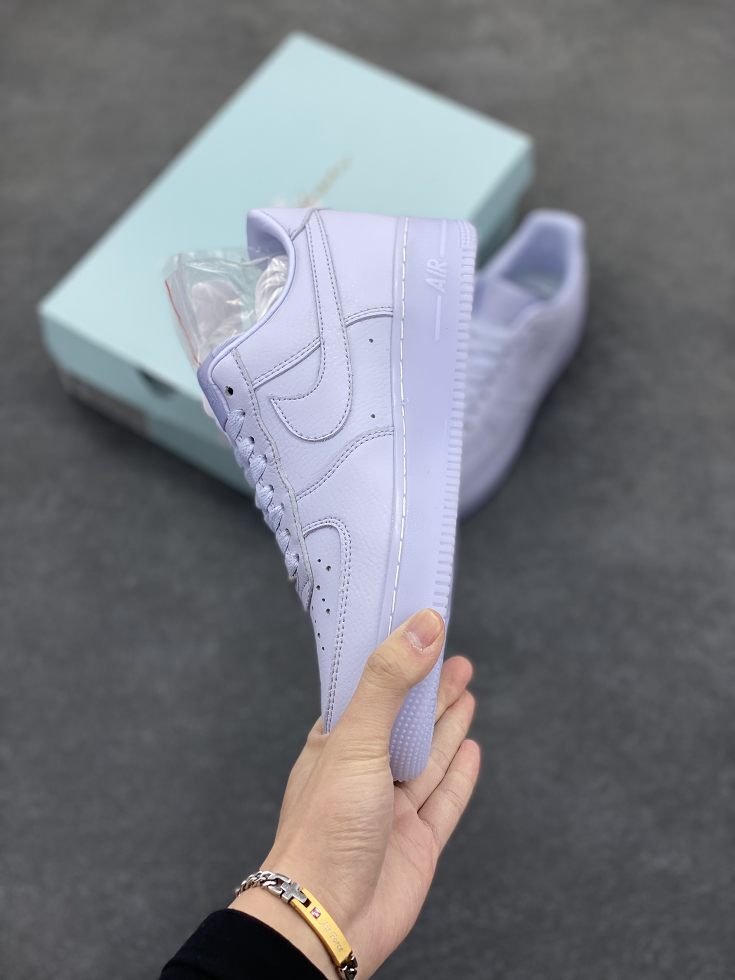 图片[3]-Nike Air Force 1 07 low空军一号 荔枝纹水晶 板鞋 原楦头原纸板 打造纯正空军版型#专注外贸渠道 全掌内置蜂窝气垫 #原盒配件 原厂中底钢印、拉帮完美 货号：CZ8065-500 尺码：36 36.5 37.5 38 38.5 39 40 40.5 41 42 42.5 43 44 44.5 45-选品中心
