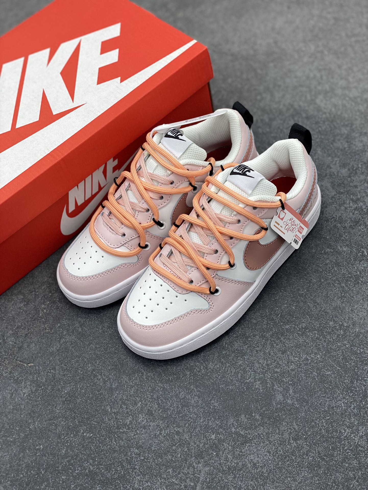 图片[8]-Nike Court Borough Low 低帮百搭透气休闲运动板鞋男女鞋 经典耐用的设计，兼顾舒适脚感和出众风范，演绎匠心之作。结构性的支撑贴合感结合复古篮球设计，塑就场外全明星风范。 货号：BQ5448-110 尺码：36 36.5 37.5 38 38.5 39 40-选品中心