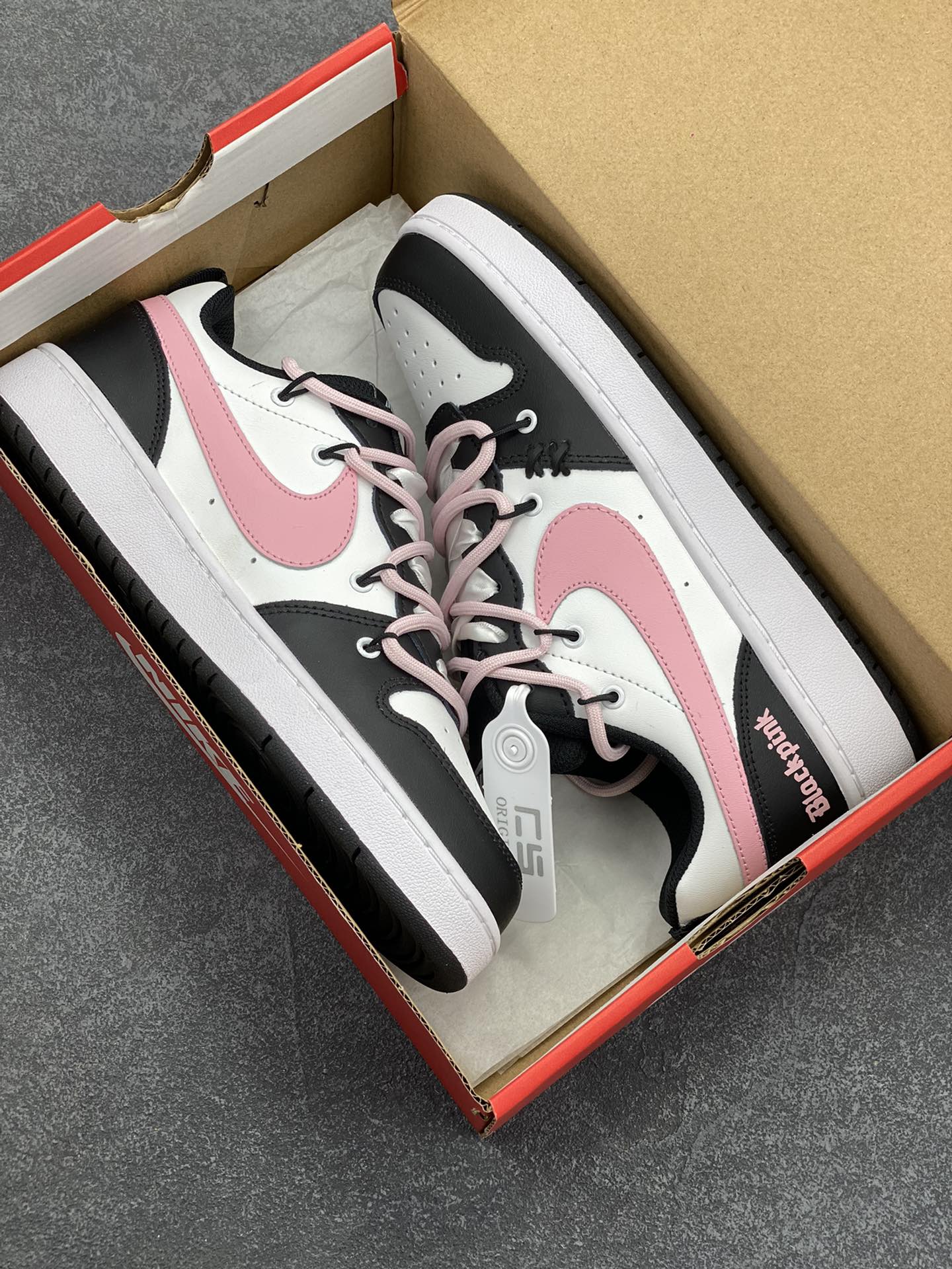 图片[9]-Nike Court Borough Low 低帮百搭透气休闲运动板鞋男女鞋 经典耐用的设计，兼顾舒适脚感和出众风范，演绎匠心之作。结构性的支撑贴合感结合复古篮球设计，塑就场外全明星风范。 货号：FD1232-001 尺码：36 36.5 37.5 38 38.5 39 40-选品中心