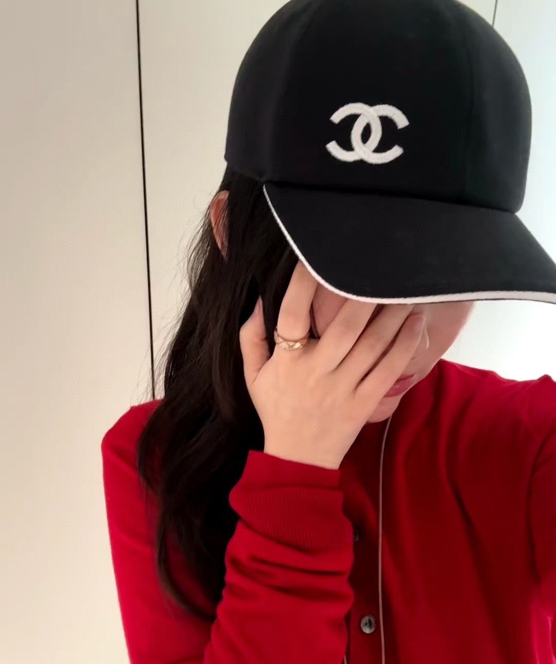NO:226696,Chanel CHANEL new baseball cap, Xiaoxiang classic simple, fashionable and casual design hat, straw hat, fisherman hat, baseball cap, hat, chanel, chanel, espadrilles, hats19860909香奈儿CHANEL 新品棒球帽,小香经典简约,时尚休闲设计帽子草帽渔夫帽棒球帽,帽子,chanel,chanel,espadrilles,hats,hat