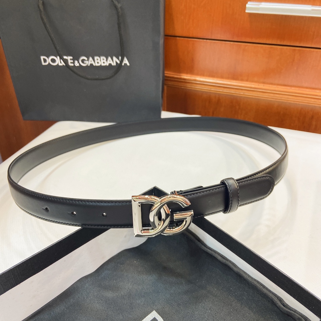 “Authentic D&G Dugars Banner Belts with DG Cross-Letter Badge Button, 2.5 cm Width” - 图片 1