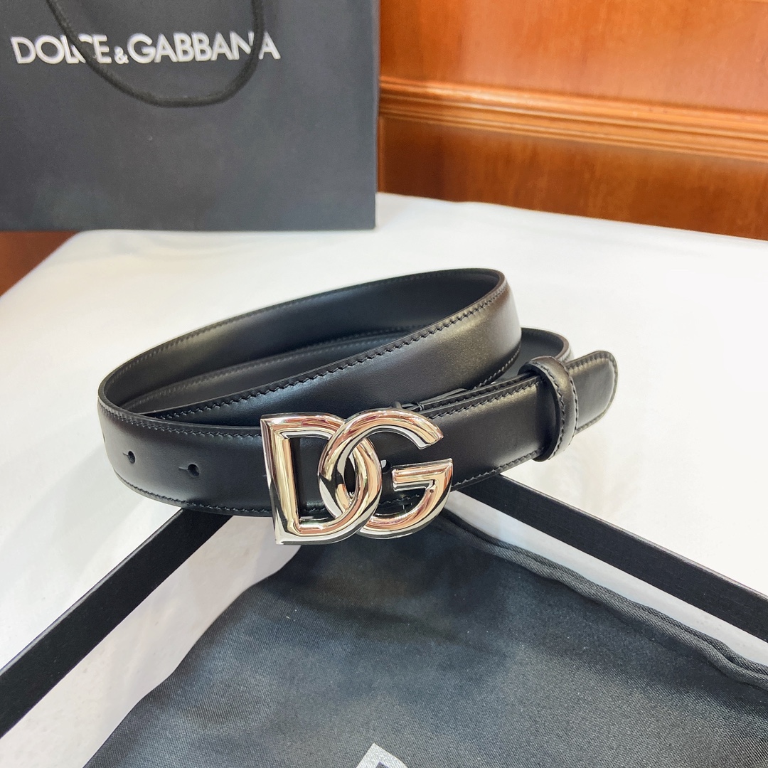 “Authentic D&G Dugars Banner Belts with DG Cross-Letter Badge Button, 2.5 cm Width” - 图片 4