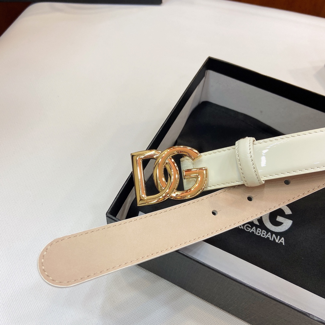 D&G Dugars Banner Light-Skin Belts with DG Cross-Letter Badge Button, 2.5cm Width. - 图片 5