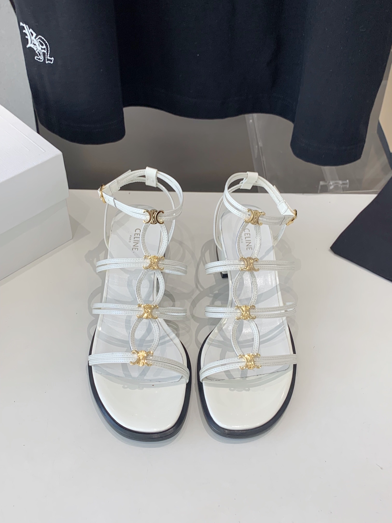 NO:240292,celine 小小小小小小小小小小小小小小小小小小小小小小小小小小小小小小小小小小小小小小小小小小小小小小小小小小小小小小小小小小小小小小小小小小小小小小小小小小小小小小小小小小小小小小小小小小小小小小小小小小小小小小小小小小小小小小小小小小小小小小小小小小小小小小小小小小小小小小小小小小小小小小小小小小小小小小小小小小小小小小小小小小小小小小小小小19860909celine 赛琳早春新款春夏新品凯旋门罗马粗跟拖鞋 非常高级的一款凯旋门设计极具品牌辨识度,超级好看百搭,好少女! 鞋面进口漆皮 内里进口山羊皮 大底进口真皮大底 码数35-39(40 定做）,凉鞋,celine,celine,sandals,slippers,sheepskin,Leather soles,Women's Shoes