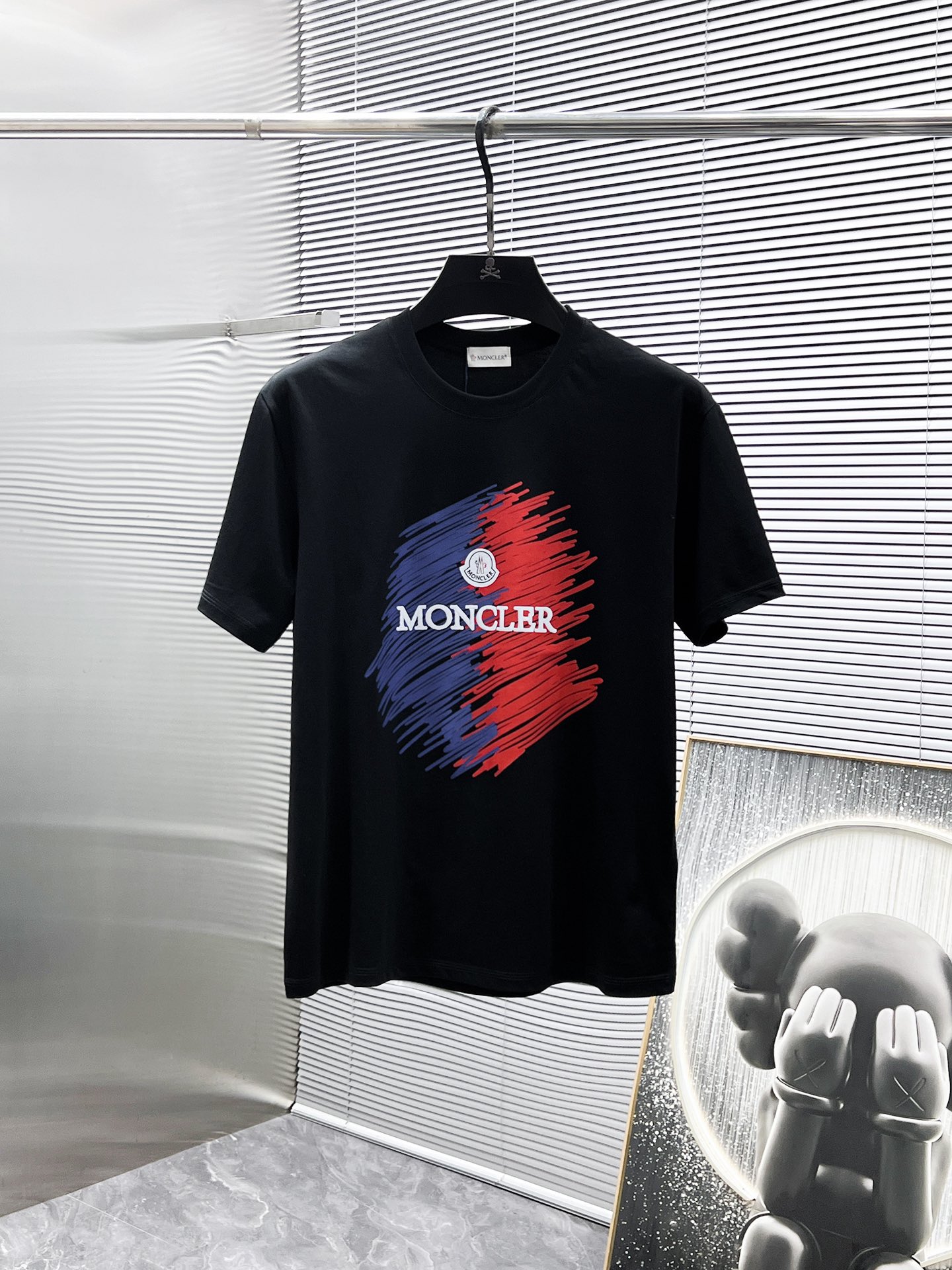 P90 Moncler 2026 nuevo modelo, camiseta de cuello redondo, manga corta, versión de alta gama. Tejido personalizado de t…