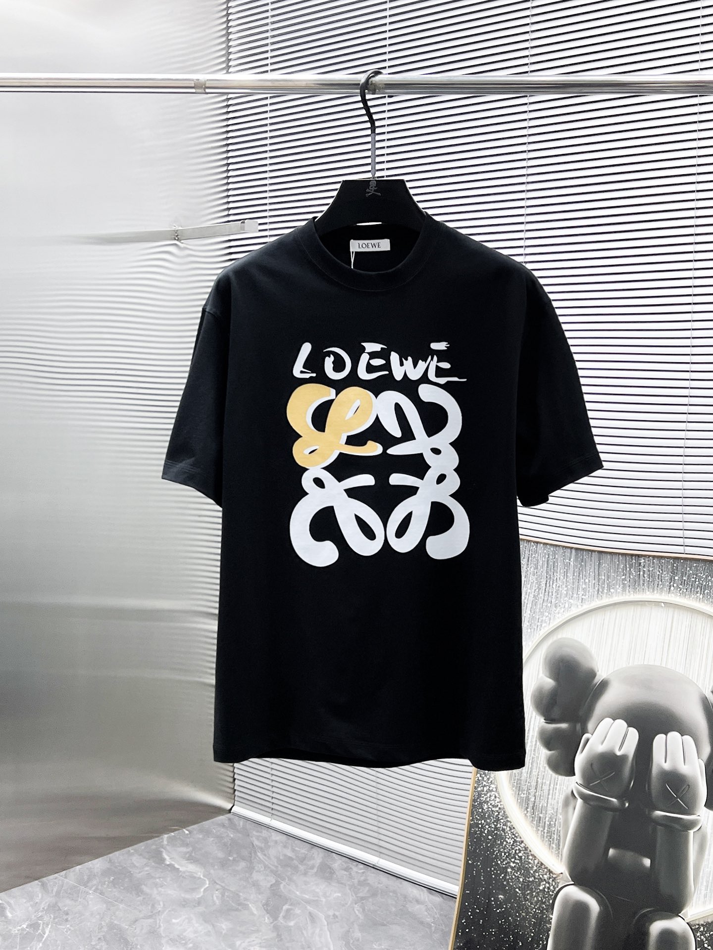 P90 Loewe loewe 2026 nuevo modelo cuello redondo manga corta camiseta, versión de alta gama! Tejido personalizado de ti…