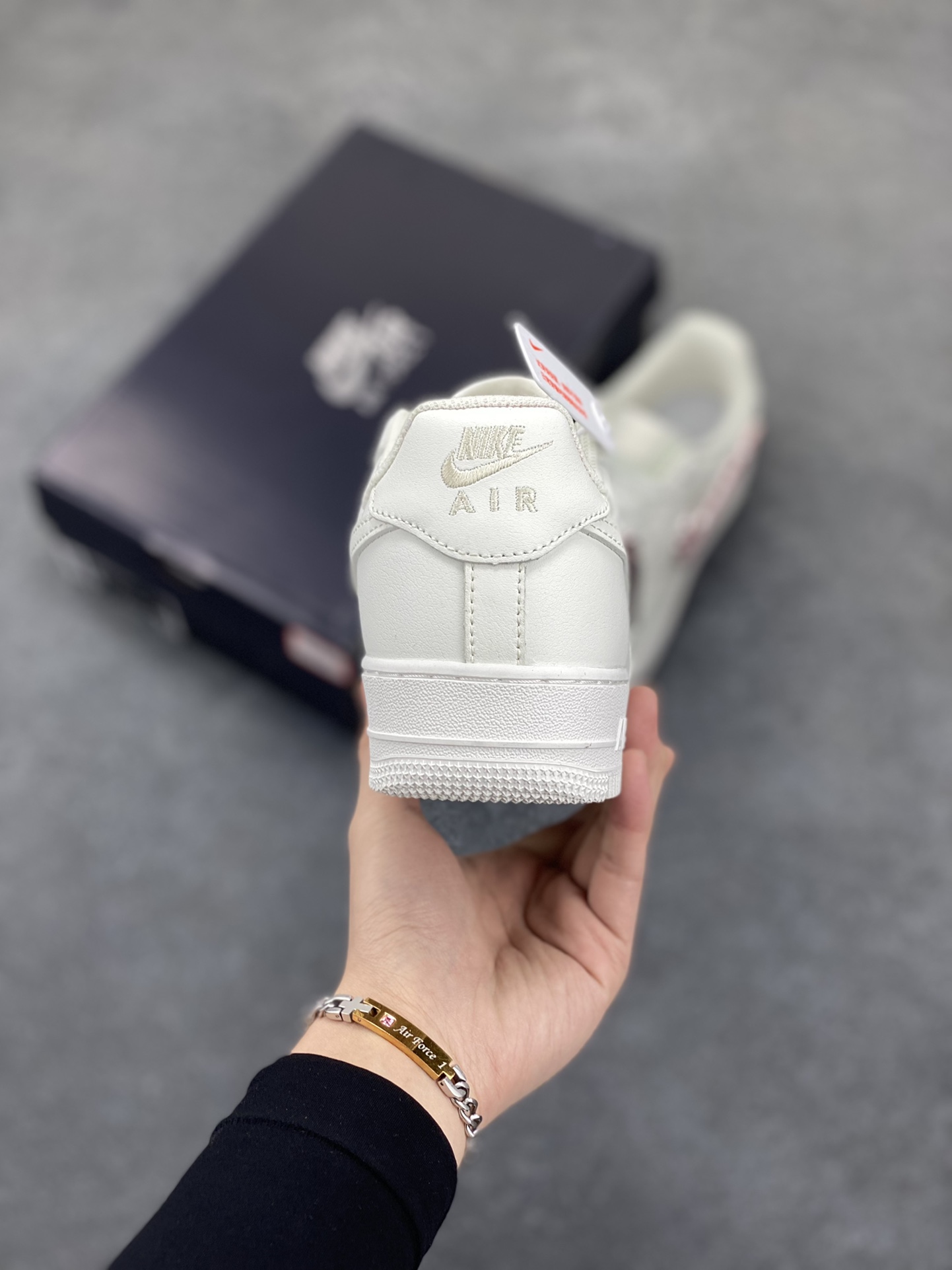 图片[4]-Nike Air Force 1 Low 毒液 空军一号低帮运动休闲板鞋 原楦头原纸板 打造纯正空军版型 专注外贸渠道 全掌内置蜂窝气垫 原盒配件 原厂中底钢印、拉帮完美 货号：IF1686-161 尺码：36 36.5 37.5 38 38.5 39 40 40.5 41 42 42.5 43 44 44.5 45-选品中心