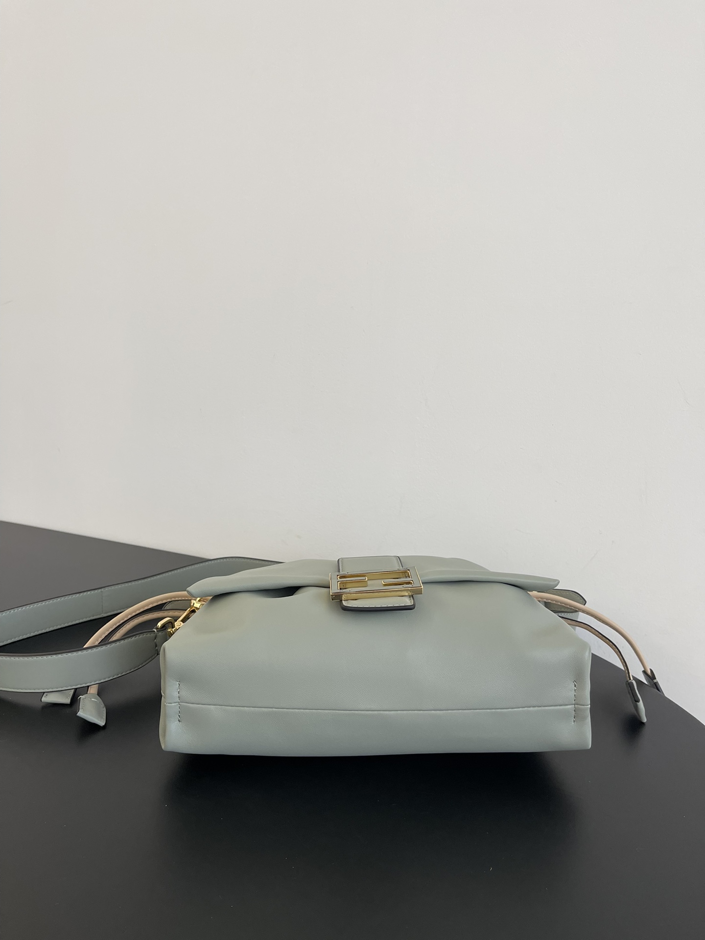 Fendi Mamma Baguette Medium Matcha Green Lambskin Leather Shoulder Bag 8 i1743486508 7216 0