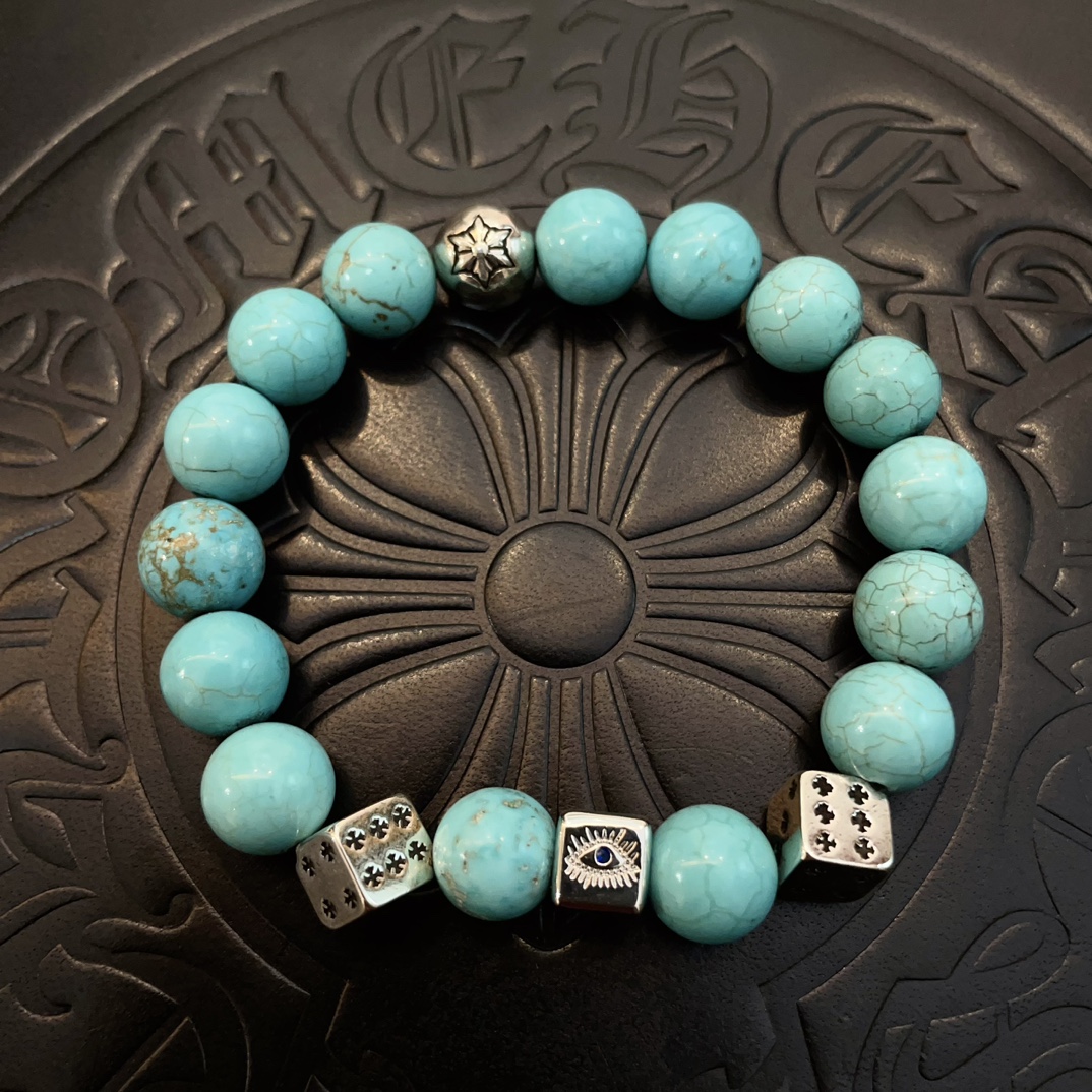 NO:111930,New [Counter Quality] Chrome Hearts Croxin Classic Retro Multi-Element Tropical Bracelet Bracelet, Kuaishou/ins/Little Red Book popular, different concave and convex and convex design styles present unique. Cross Scout Flower is Croxin's logo, so it lasts for a long time. Genuine version of Chrome Hearts Croxin, different from the market, benchmark the quality of the version, look at the details of the letter printing, retro, old gray oxygen level. Seiko version!  , jewelry boutique, chrome hearts, chrome hearts, bracelet19860909新款【专柜品质】Chrome Hearts克罗心经典复古多元素松石手串手链 ,快手/ins/小红书热门,凹凸造型不同的花纹设计风格呈现出与众不同 十字架童军花是克罗心的标志 所以更经久不衰 正品打版Chrome Hearts克罗心 区别市场普通轻版 对版对标品质 看字印细节 复古做旧灰氧程度.精工版本！,饰品精品,chrome hearts,chrome hearts,bracelet,Jewelry