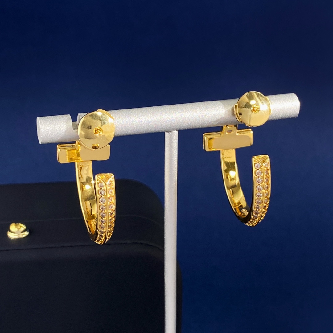 Tiffany & Co. TFN蒂芙妮Tiffany欧美 轻奢方锆石镶钻T字C型耳环耳钉 黄铜材料 黄金色