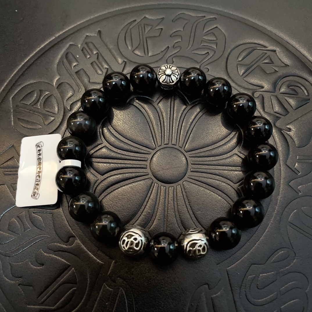NO:111936,New [Counter Quality] Chrome Hearts Croxin Classic Retro Multi-Element Obsidian Bracelet Bracelet, Kuaishou/ins/Little Red Book popular, different concave and convex and convex design styles present unique. Cross Scout Flower is Croxin's logo, so it lasts for a long time. Genuine version of Chrome Hearts Croxin, different from the market, benchmark the quality of the version, look at the details of the letter printing, retro, old gray oxygen level. Seiko version!  , jewelry boutique, chrome hearts, chrome hearts, bracelet19860909新款【专柜品质】Chrome Hearts克罗心经典复古多元素黑曜石手串手链 ,快手/ins/小红书热门,凹凸造型不同的花纹设计风格呈现出与众不同 十字架童军花是克罗心的标志 所以更经久不衰 正品打版Chrome Hearts克罗心 区别市场普通轻版 对版对标品质 看字印细节 复古做旧灰氧程度.精工版本！,饰品精品,chrome hearts,chrome hearts,bracelet,Jewelry
