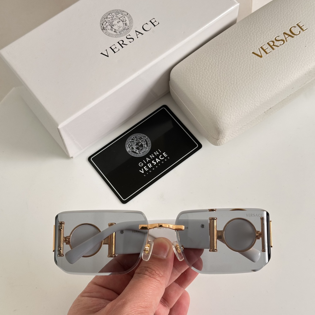 VERSAC* modelo: VE6772, talla: 63口17-138🉐165