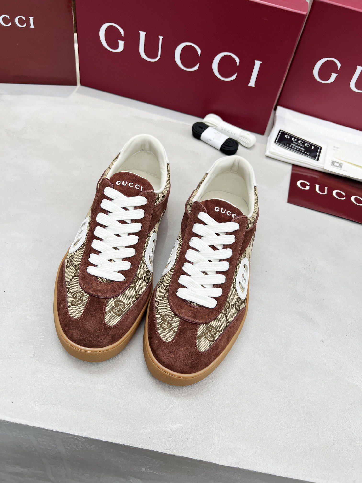 Gucci Heren/Dames Designer Sneakers - Klassiek en Modieus - Topkwaliteit Leer