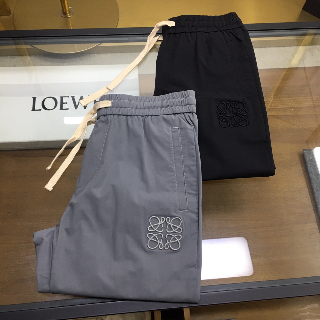 NO:494630,New product is on the market 'Loew...' New style of men's casual pants in summer counter, customized breathable fabric, extremely breathable, elastic and comfortable, impeccable details, top-level auxiliary materials, original logo design concept, delicate and soft feel!  The upper body style is excellent!  Size M-3xl order to report height and weight, loewe, alexander wang19860909新品上市 《Loew...》 夏季专柜新款男士休闲裤,定制透气面料 透气弹力舒适度极高,细节无可挑剔,顶级辅料配备,原版logo设计理念,手感细腻柔软！上身版型超赞！尺码M-3xl下单报身高体重,,loewe,alexander wang,Men's clothing