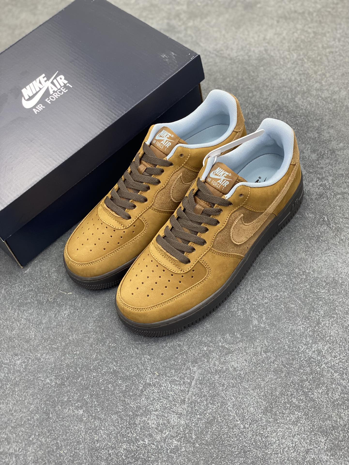图片[8]-Air Force 1\’ 07 棕褐 原楦头原纸板 打造纯正空军版型 专注外贸渠道 全掌内置蜂窝气垫 #原盒配件 原厂中底钢印、拉帮完美 货号：IB4617-222 尺码：36 36.5 37.5 38 38.5 39 40 40.5 41 42 42.5 43 44 44.5 45-选品中心