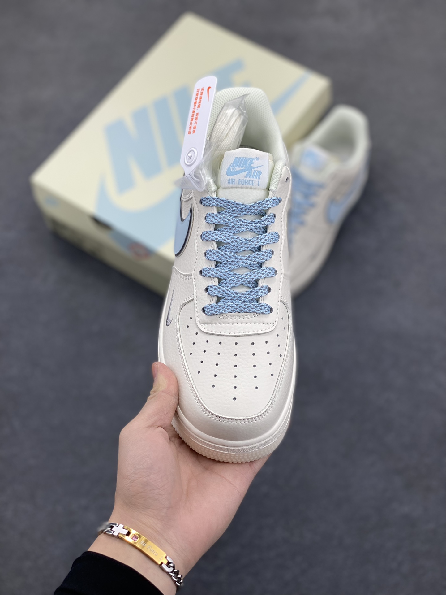 图片[2]-Nike Air Force 1 Low 冰蓝双色底 满天星空军一号低帮休闲板鞋 3M反光 水晶大底 定制鞋盒 原楦头原纸板 纯正空军版型 内置全掌气垫 货号：JJ0253-008 尺码：36 36.5 37.5 38 38.5 39 40 40.5 41 42 42.5 43 44 44.5 45-选品中心
