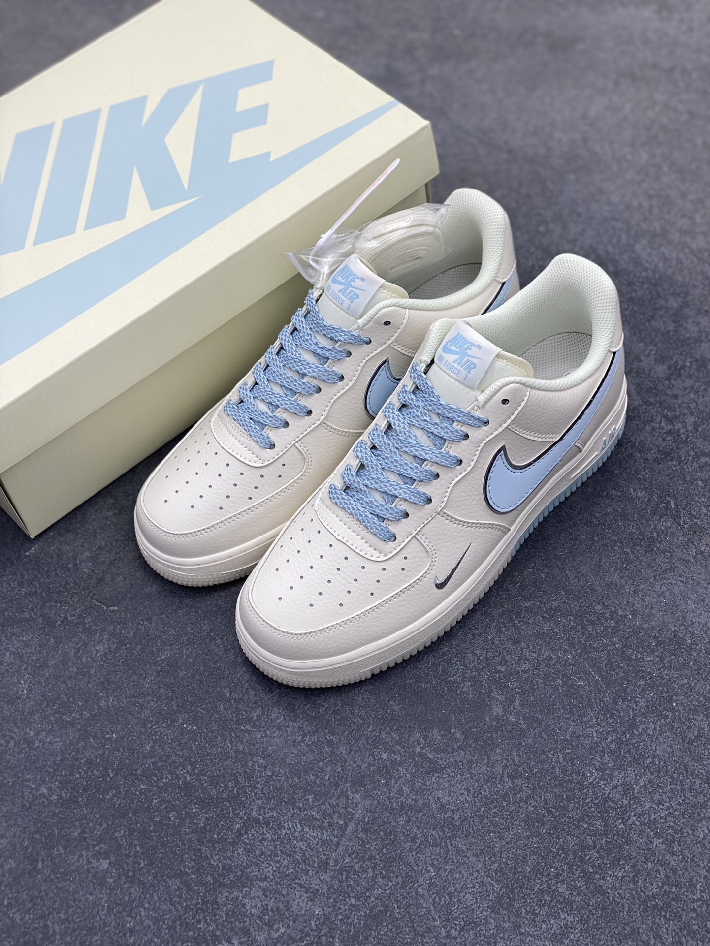 图片[8]-Nike Air Force 1 Low 冰蓝双色底 满天星空军一号低帮休闲板鞋 3M反光 水晶大底 定制鞋盒 原楦头原纸板 纯正空军版型 内置全掌气垫 货号：JJ0253-008 尺码：36 36.5 37.5 38 38.5 39 40 40.5 41 42 42.5 43 44 44.5 45-选品中心
