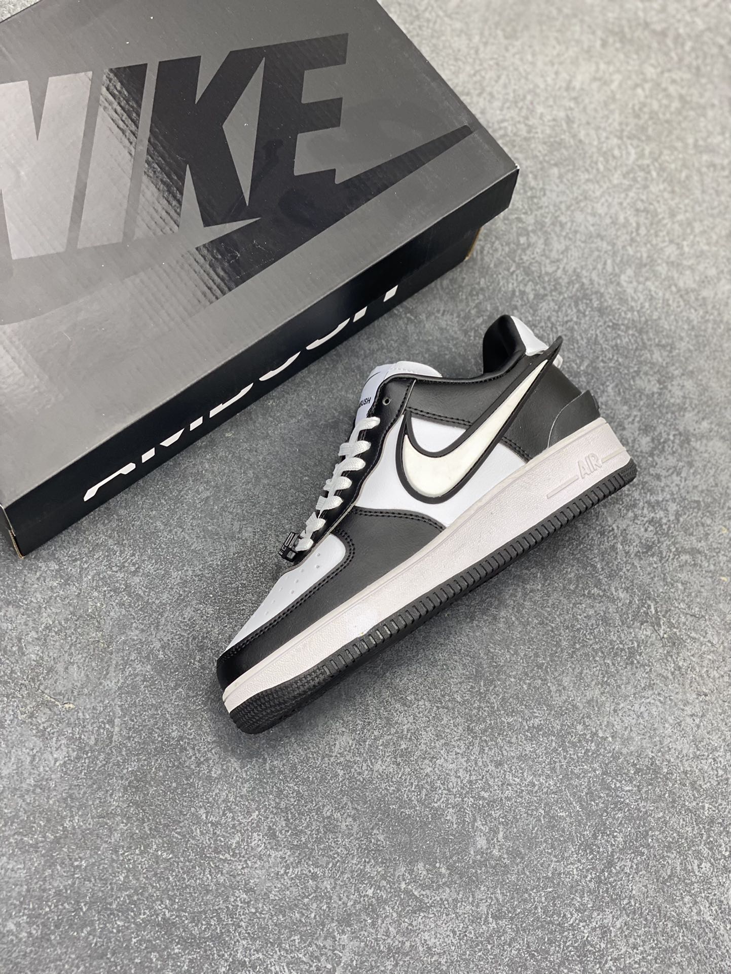 图片[7]-Nike Air Force 1 Low AMBUSH联名 原楦头原纸板 打造纯正空军版型 专注外贸渠道 全掌内置蜂窝气垫 原盒配件 原厂中底钢印、拉帮完美 货号：DV3464-010 尺码：36 36.5 37.5 38 38.5 39 40 40.5 41 42 42.5 43 44 44.5 45-选品中心