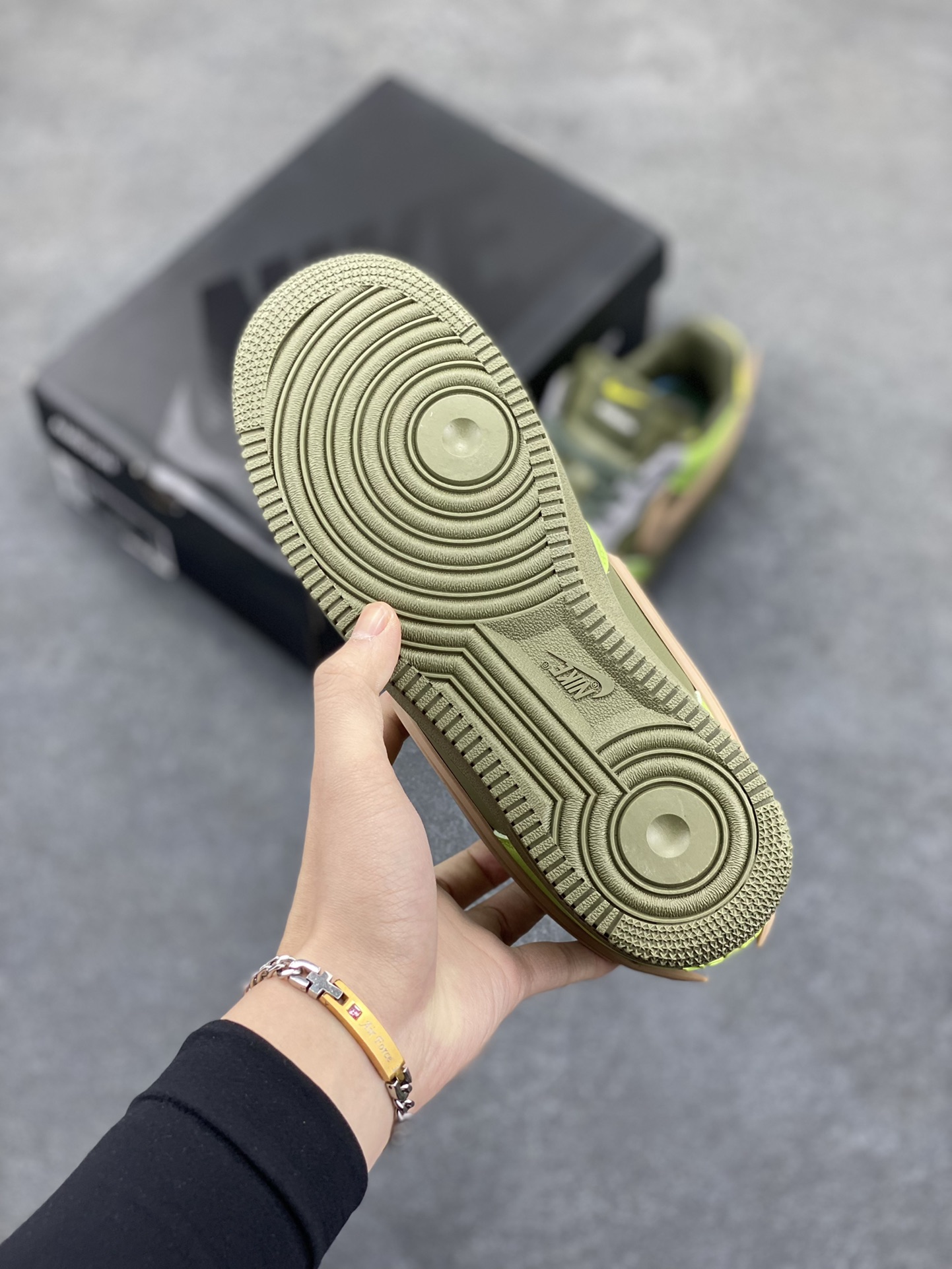 图片[5]-Nike Air Force 1 Low AMBUSH联名 原楦头原纸板 打造纯正空军版型 专注外贸渠道 全掌内置蜂窝气垫 原盒配件 原厂中底钢印、拉帮完美 货号：DV3464-010 尺码：36 36.5 37.5 38 38.5 39 40 40.5 41 42 42.5 43 44 44.5 45-选品中心