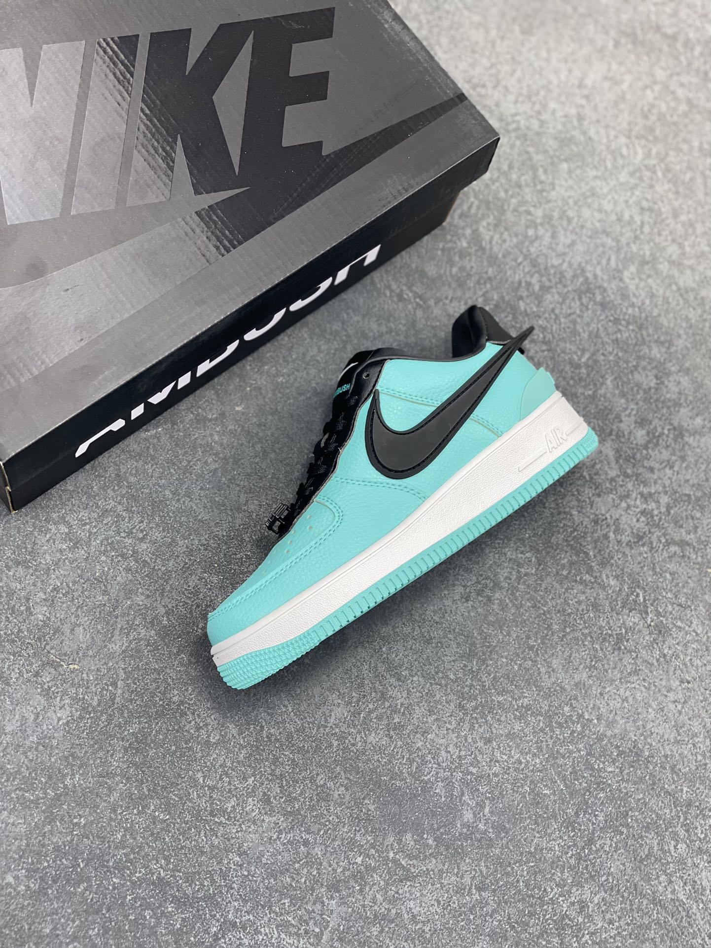 图片[7]-Nike Air Force 1 Low AMBUSH联名 原楦头原纸板 打造纯正空军版型 专注外贸渠道 全掌内置蜂窝气垫 原盒配件 原厂中底钢印、拉帮完美 货号：DV3464-011 尺码：36 36.5 37.5 38 38.5 39 40 40.5 41 42 42.5 43 44 44.5 45-选品中心