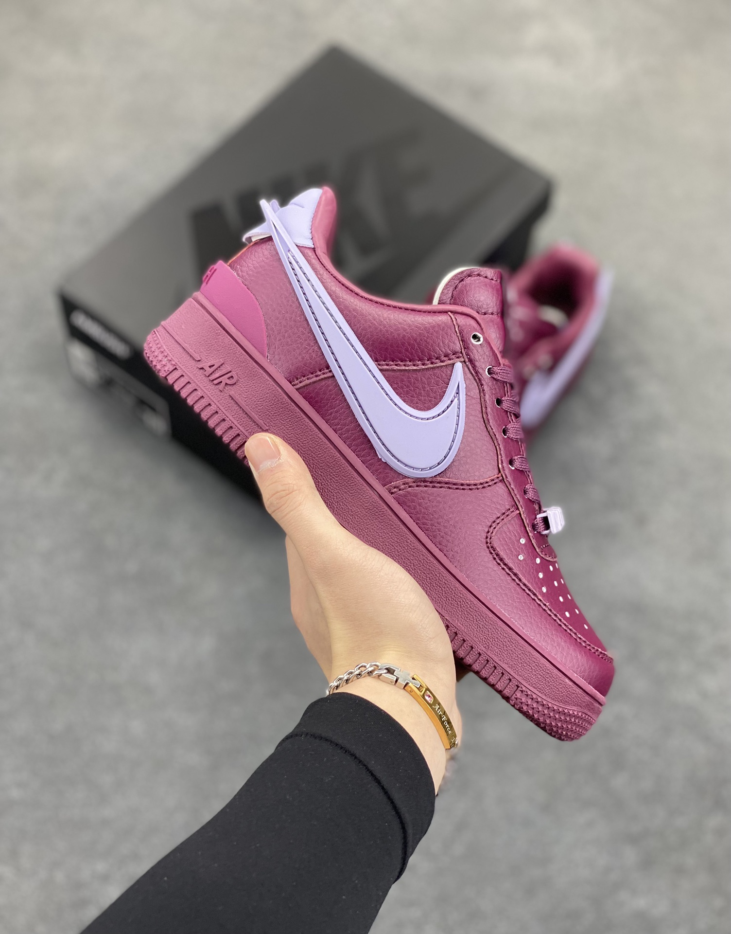 Nike Air Force 1 Low AMBUSH联名 原楦头原纸板 打造纯正空军版型 专注外贸渠道 全掌内置蜂窝气垫 原盒配件 原厂中底钢印、拉帮完美 货号：DV3464-500 尺码：36 36.5 37.5 38 38.5 39 40 40.5 41 42 42.5 43 44 44.5 45-选品中心