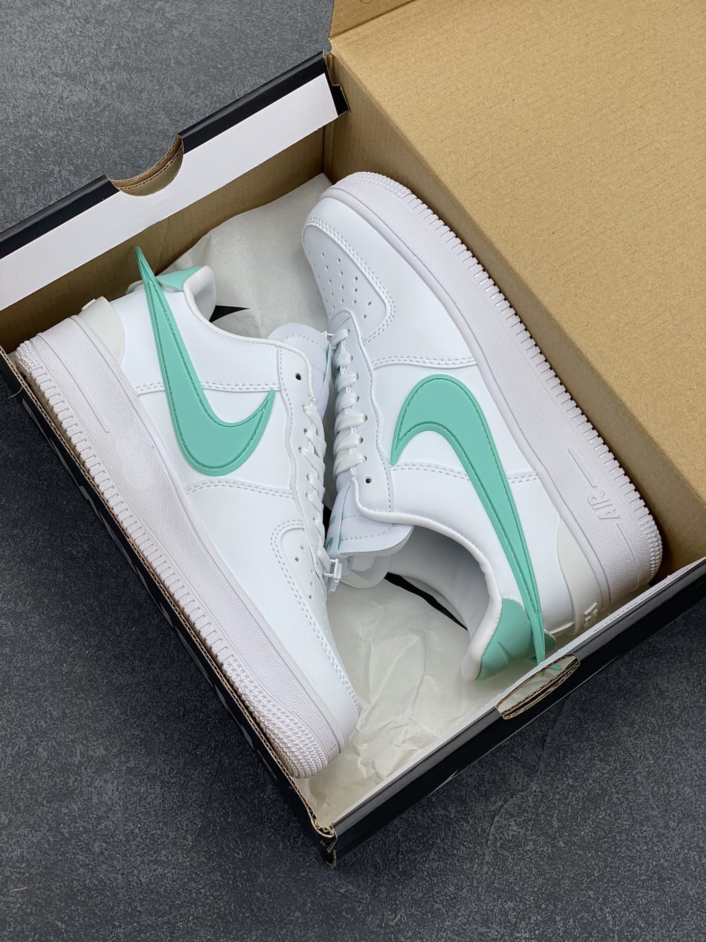 图片[9]-Nike Air Force 1 Low AMBUSH联名 原楦头原纸板 打造纯正空军版型 专注外贸渠道 全掌内置蜂窝气垫 原盒配件 原厂中底钢印、拉帮完美 货号：DV3464-015 尺码：36 36.5 37.5 38 38.5 39 40 40.5 41 42 42.5 43 44 44.5 45-选品中心