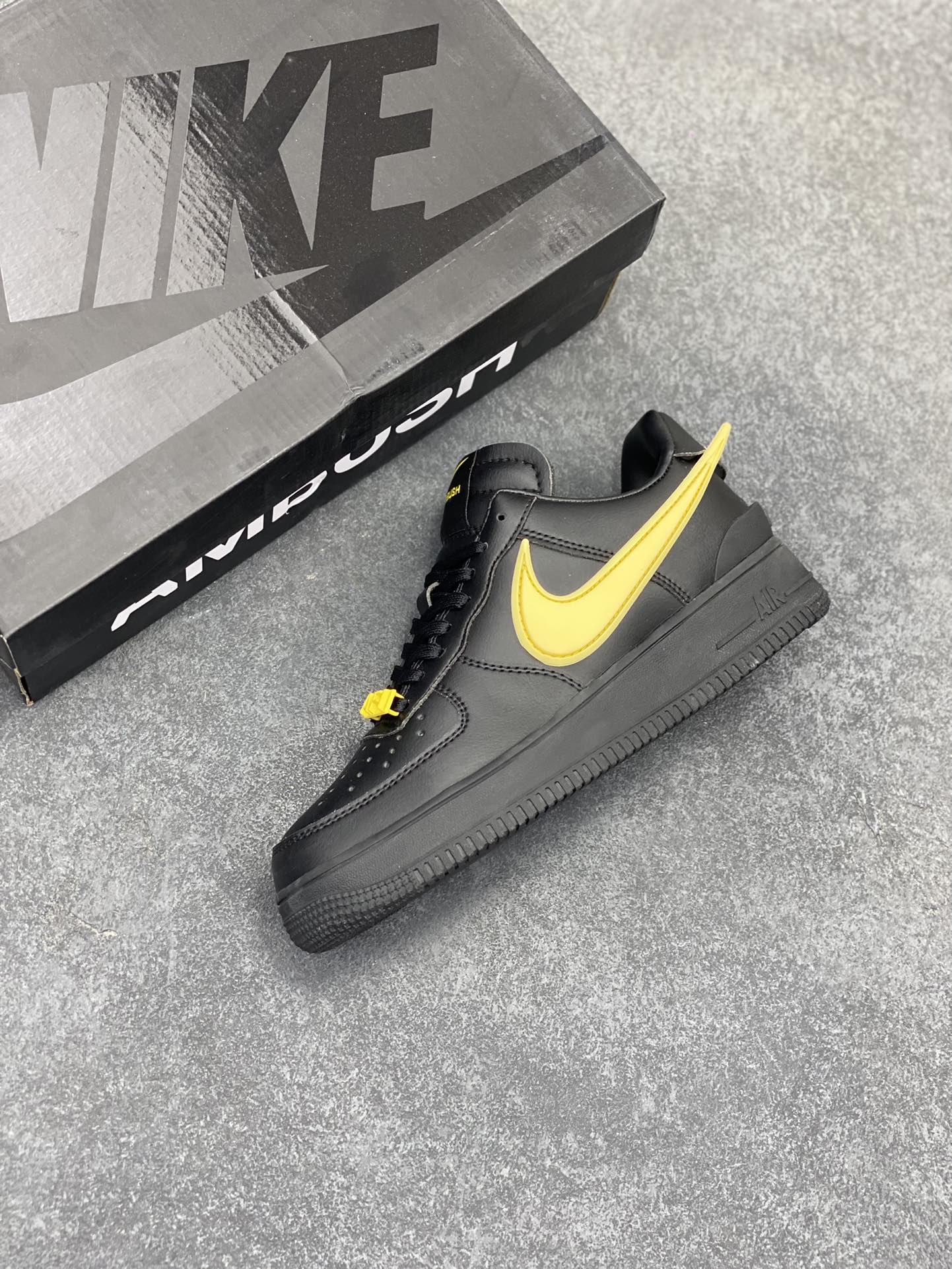 图片[7]-Nike Air Force 1 Low AMBUSH联名 原楦头原纸板 打造纯正空军版型 专注外贸渠道 全掌内置蜂窝气垫 原盒配件 原厂中底钢印、拉帮完美 货号：DV3464-008 尺码：36 36.5 37.5 38 38.5 39 40 40.5 41 42 42.5 43 44 44.5 45-选品中心