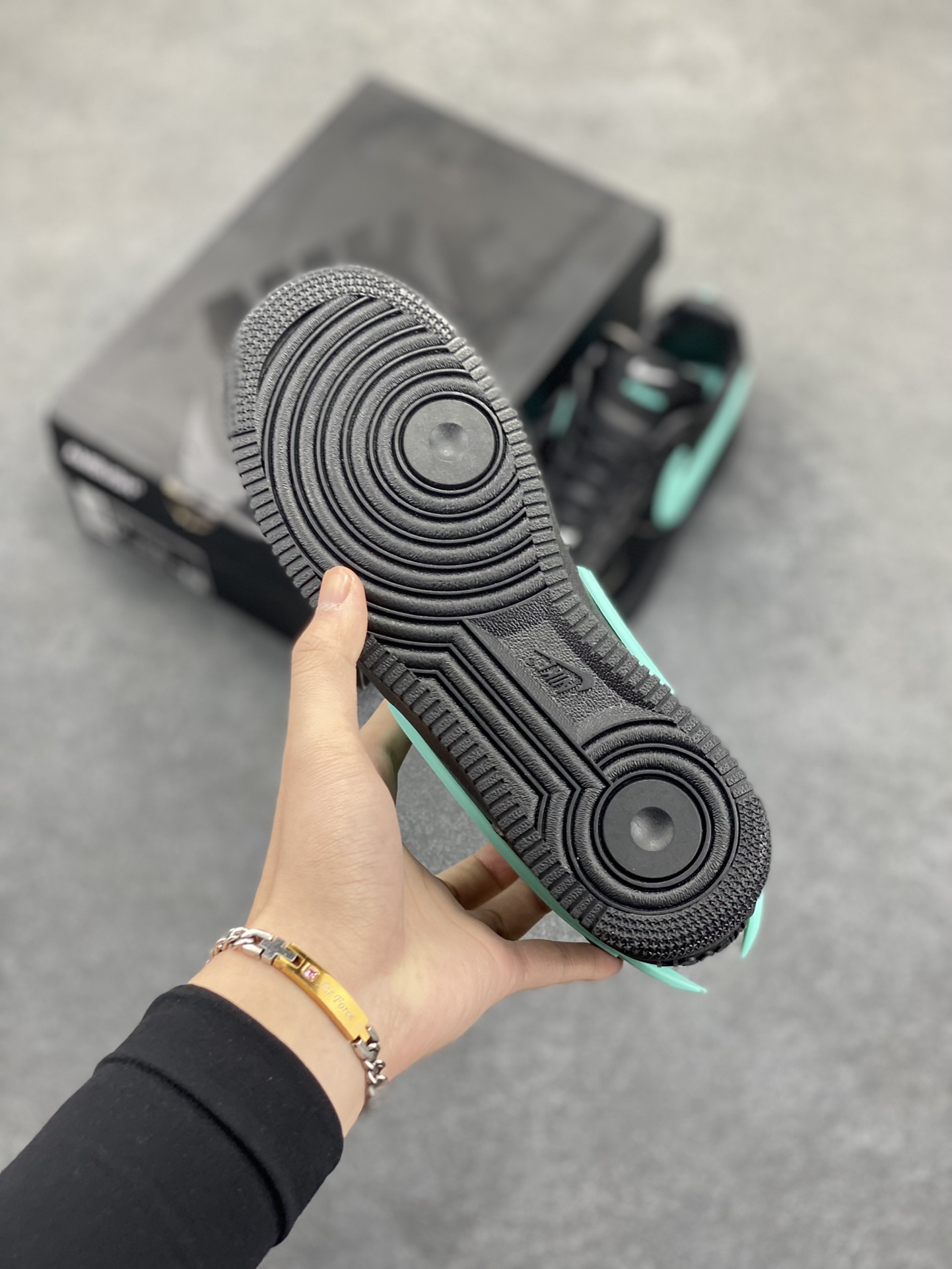 图片[5]-Nike Air Force 1 Low AMBUSH联名 原楦头原纸板 打造纯正空军版型 专注外贸渠道 全掌内置蜂窝气垫 原盒配件 原厂中底钢印、拉帮完美 货号：DV3464-009 尺码：36 36.5 37.5 38 38.5 39 40 40.5 41 42 42.5 43 44 44.5 45-选品中心