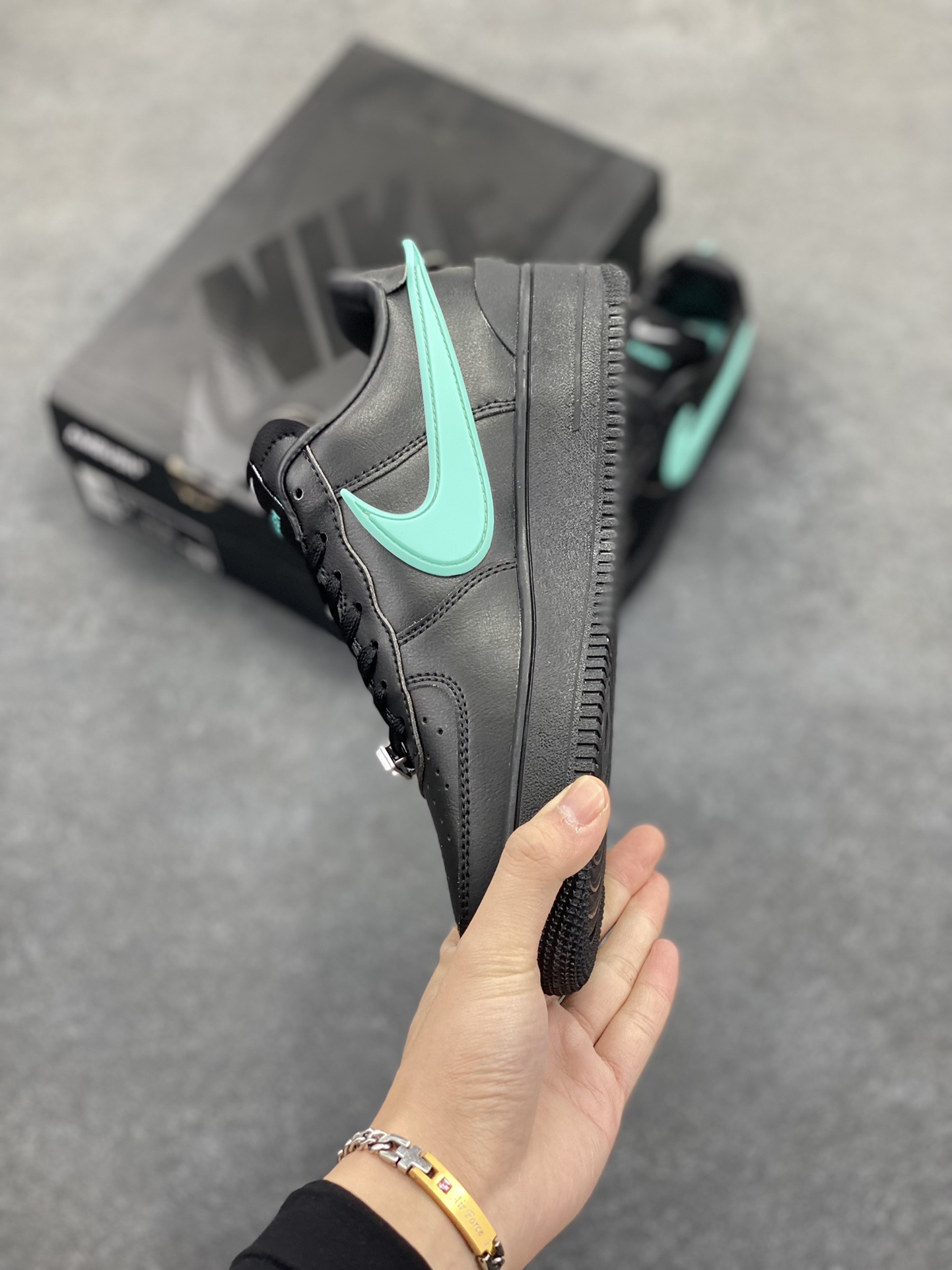 图片[3]-Nike Air Force 1 Low AMBUSH联名 原楦头原纸板 打造纯正空军版型 专注外贸渠道 全掌内置蜂窝气垫 原盒配件 原厂中底钢印、拉帮完美 货号：DV3464-009 尺码：36 36.5 37.5 38 38.5 39 40 40.5 41 42 42.5 43 44 44.5 45-选品中心