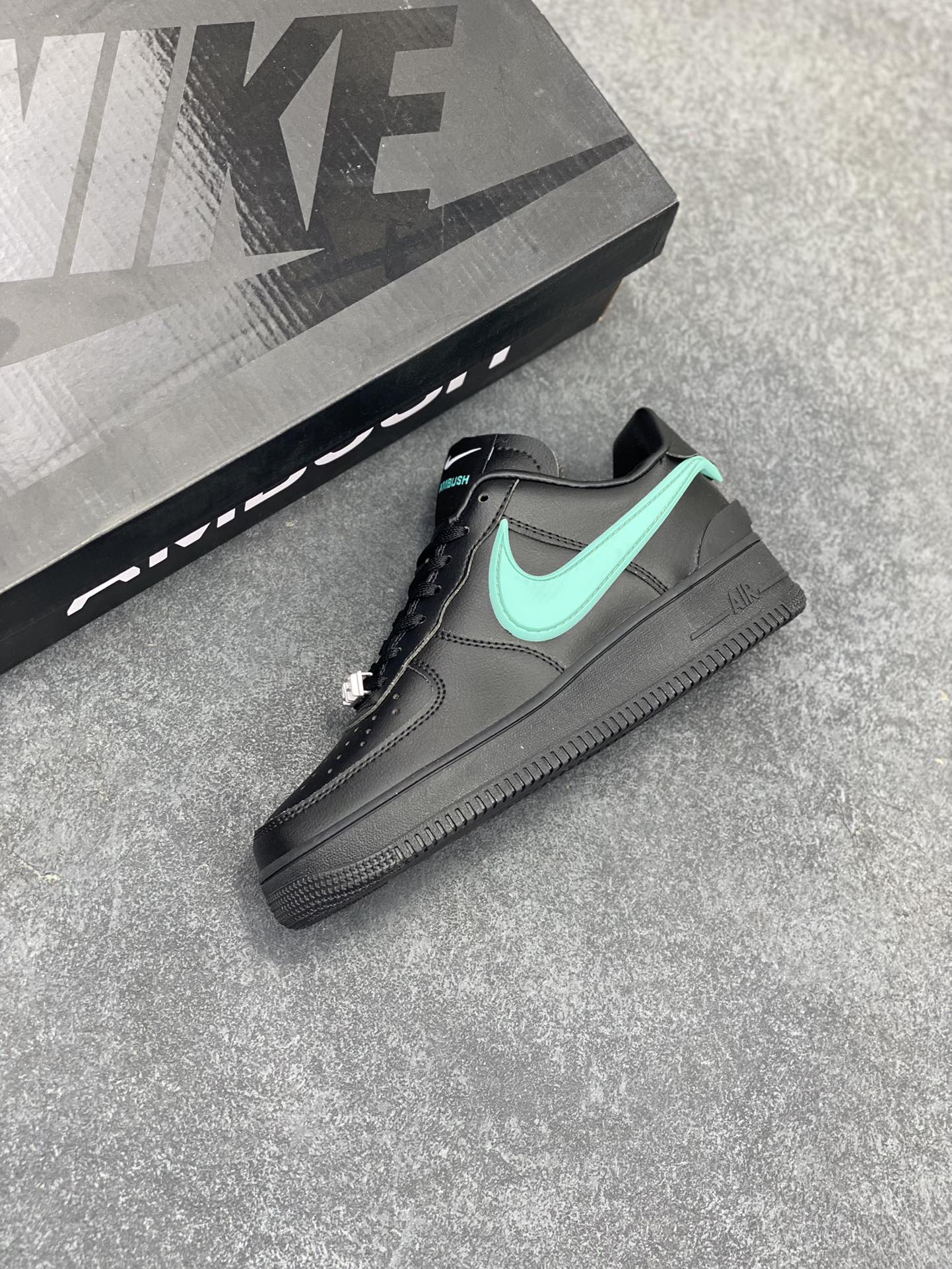 图片[7]-Nike Air Force 1 Low AMBUSH联名 原楦头原纸板 打造纯正空军版型 专注外贸渠道 全掌内置蜂窝气垫 原盒配件 原厂中底钢印、拉帮完美 货号：DV3464-009 尺码：36 36.5 37.5 38 38.5 39 40 40.5 41 42 42.5 43 44 44.5 45-选品中心