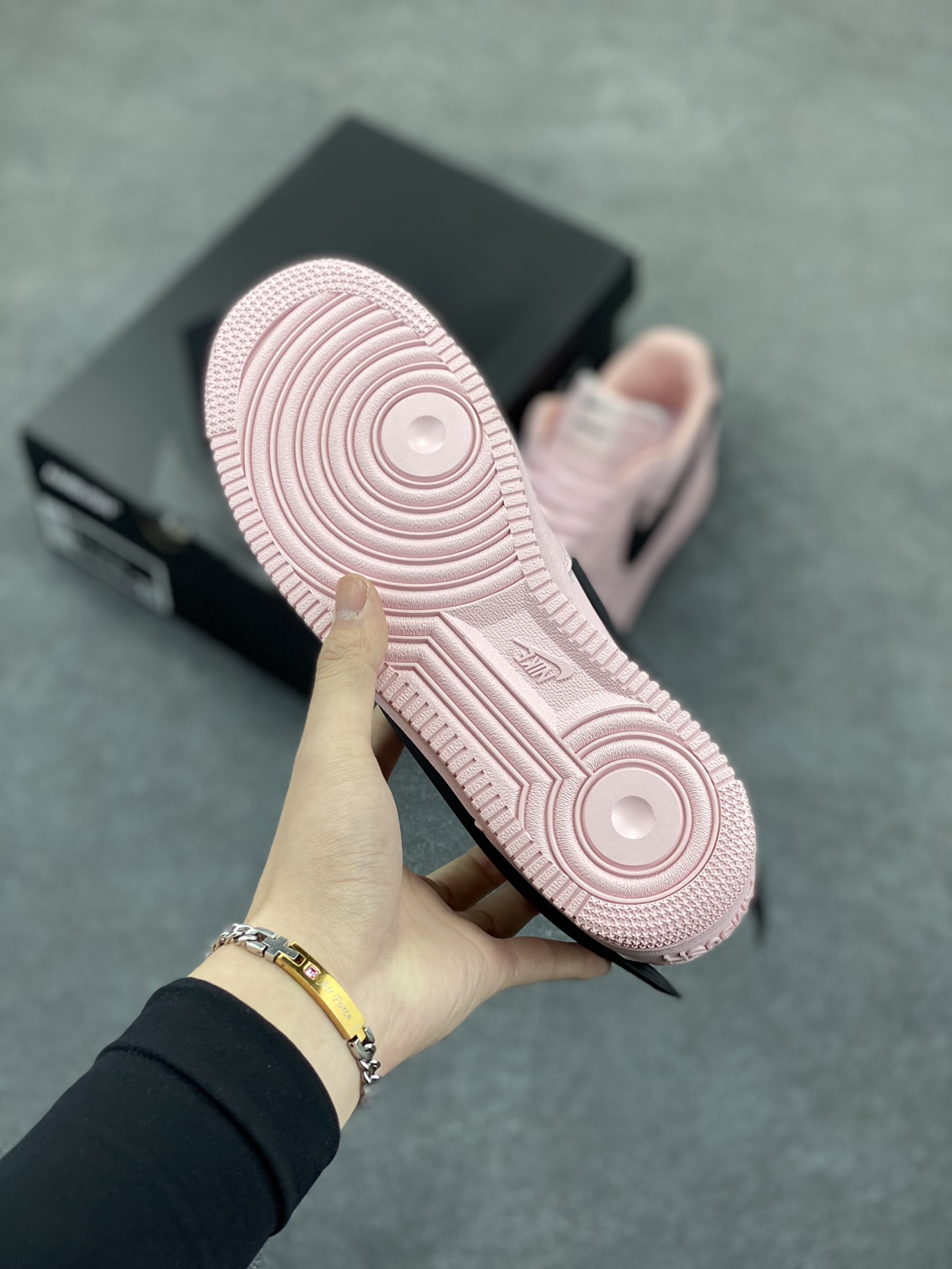 图片[5]-Nike Air Force 1 Low AMBUSH联名 原楦头原纸板 打造纯正空军版型 专注外贸渠道 全掌内置蜂窝气垫 原盒配件 原厂中底钢印、拉帮完美 货号：DV3464-022 尺码：36 36.5 37.5 38 38.5 39 40 40.5 41 42 42.5 43 44 44.5 45-选品中心