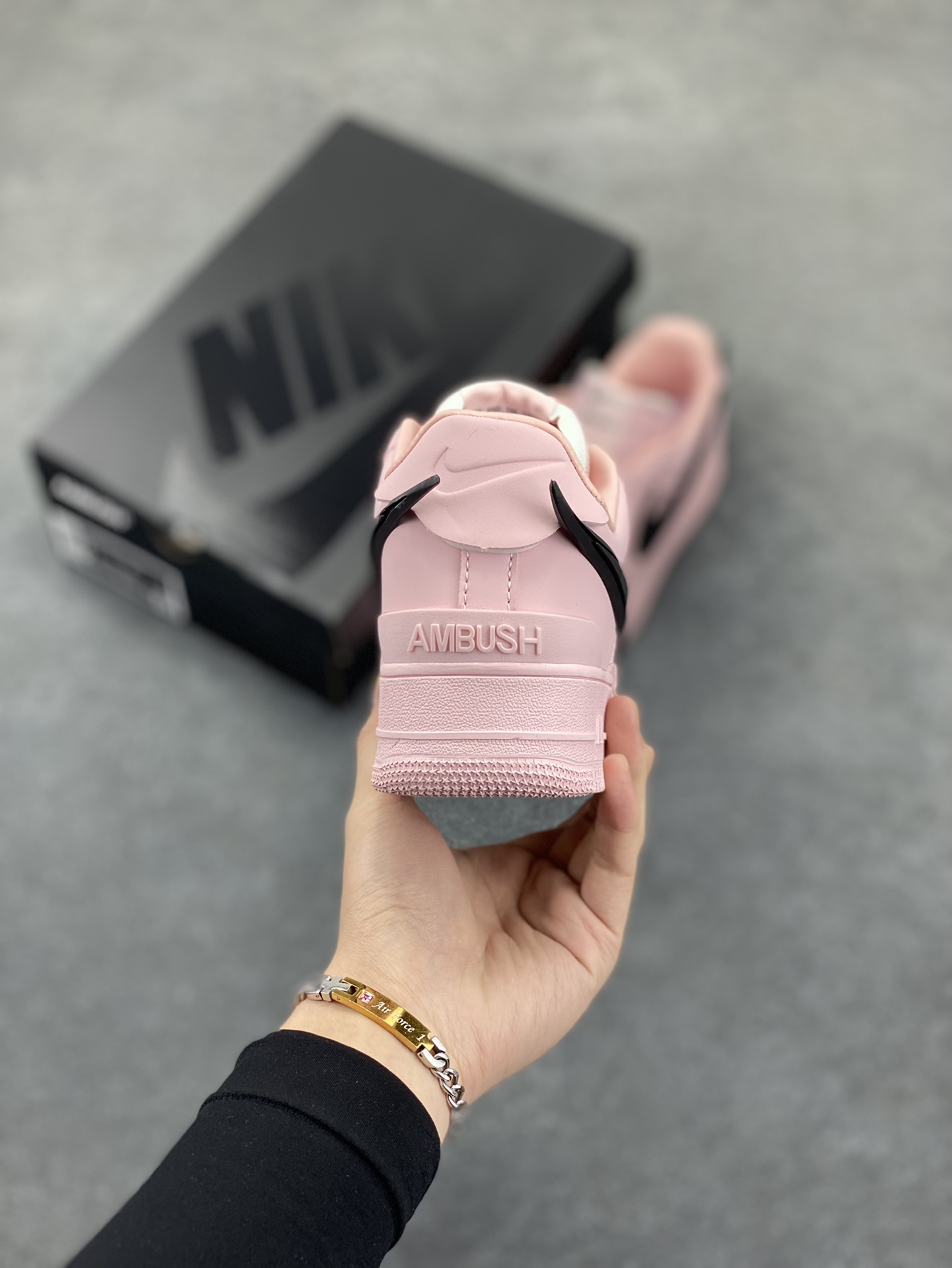 图片[4]-Nike Air Force 1 Low AMBUSH联名 原楦头原纸板 打造纯正空军版型 专注外贸渠道 全掌内置蜂窝气垫 原盒配件 原厂中底钢印、拉帮完美 货号：DV3464-022 尺码：36 36.5 37.5 38 38.5 39 40 40.5 41 42 42.5 43 44 44.5 45-选品中心