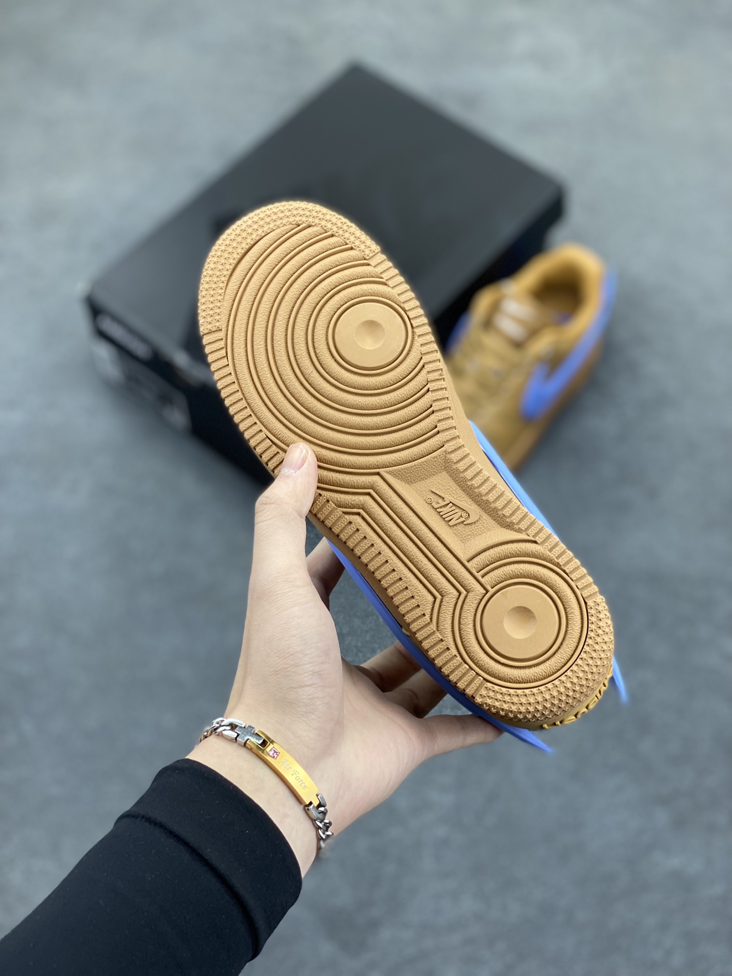 图片[5]-Nike Air Force 1 Low AMBUSH联名 原楦头原纸板 打造纯正空军版型 专注外贸渠道 全掌内置蜂窝气垫 原盒配件 原厂中底钢印、拉帮完美 货号：DV3464-600 尺码：36 36.5 37.5 38 38.5 39 40 40.5 41 42 42.5 43 44 44.5 45-选品中心