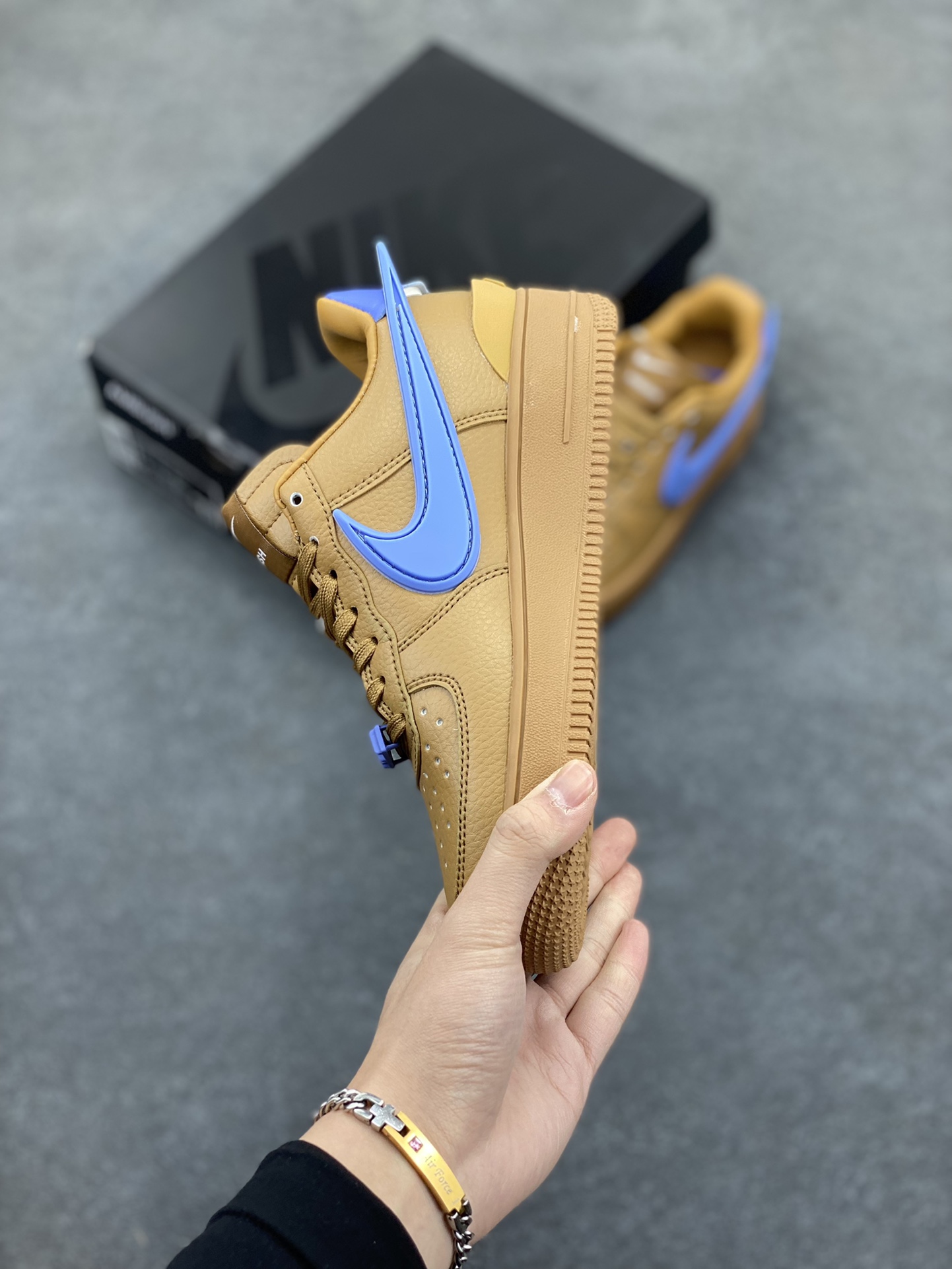 图片[3]-Nike Air Force 1 Low AMBUSH联名 原楦头原纸板 打造纯正空军版型 专注外贸渠道 全掌内置蜂窝气垫 原盒配件 原厂中底钢印、拉帮完美 货号：DV3464-600 尺码：36 36.5 37.5 38 38.5 39 40 40.5 41 42 42.5 43 44 44.5 45-选品中心