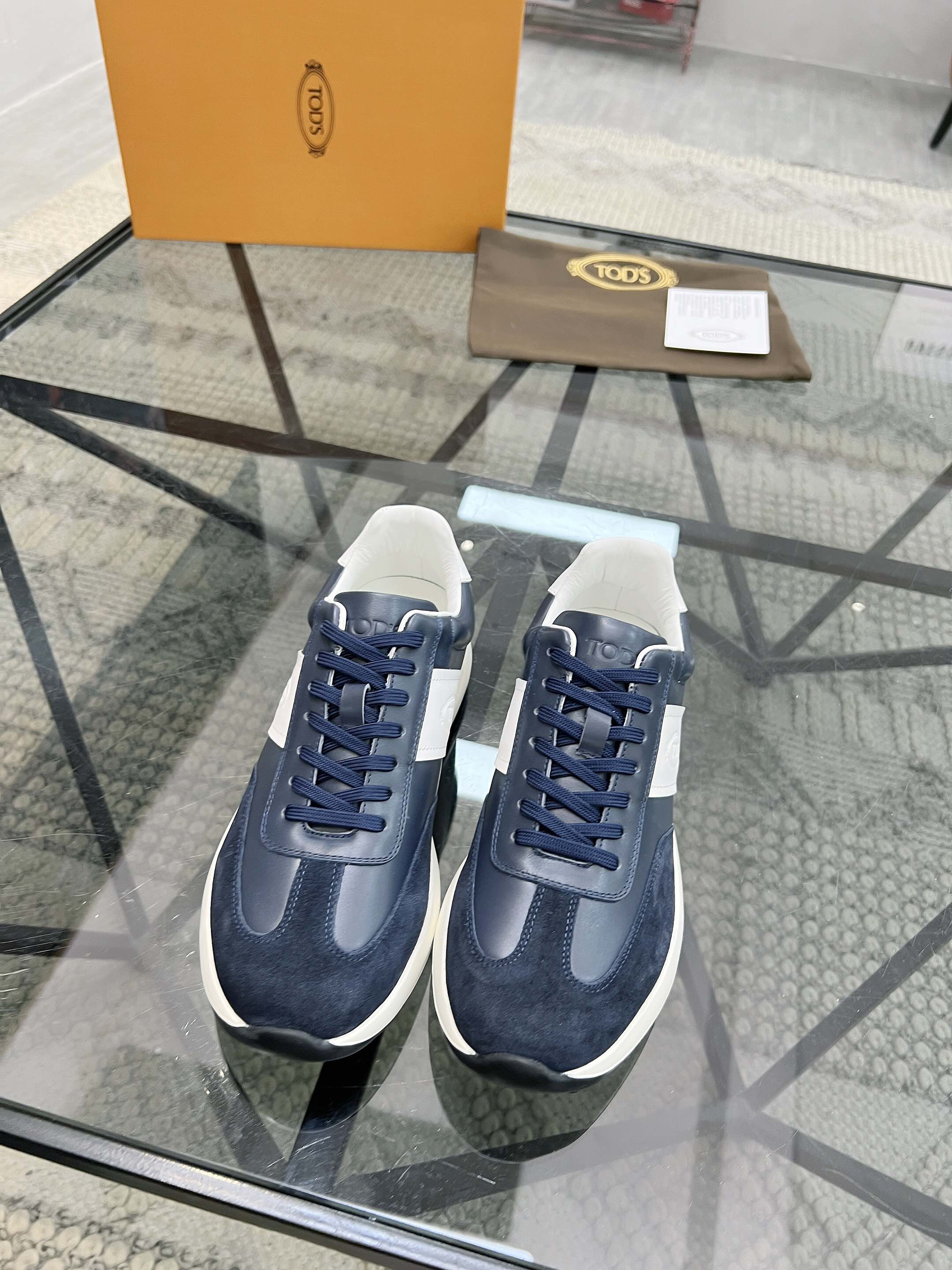 NO:222124,Brand TOD'S color original color matching Size 38-44 Customized 45.46 Price Material Todds Men's New Casual Shoes Original single quality, top layer cowhide, breathable Comfort Cowhide inner cowhide foot pads, extremely strong leather texture Original outsole Comfortable footwear Lightweight, TOD'S casual shoes, Tod's, cowhide19860909品牌TOD'S 颜色原版配色 码数38-44定做45.46 价格 材质托德斯男士 新款 休闲鞋 原单品质、采用头层牛皮拼接搭配、透气 舒适 牛皮内里牛皮垫脚、皮质感极强原版大底 上脚舒适 轻便,TOD'S 休闲鞋,Tod's,cowhide,Men's shoes