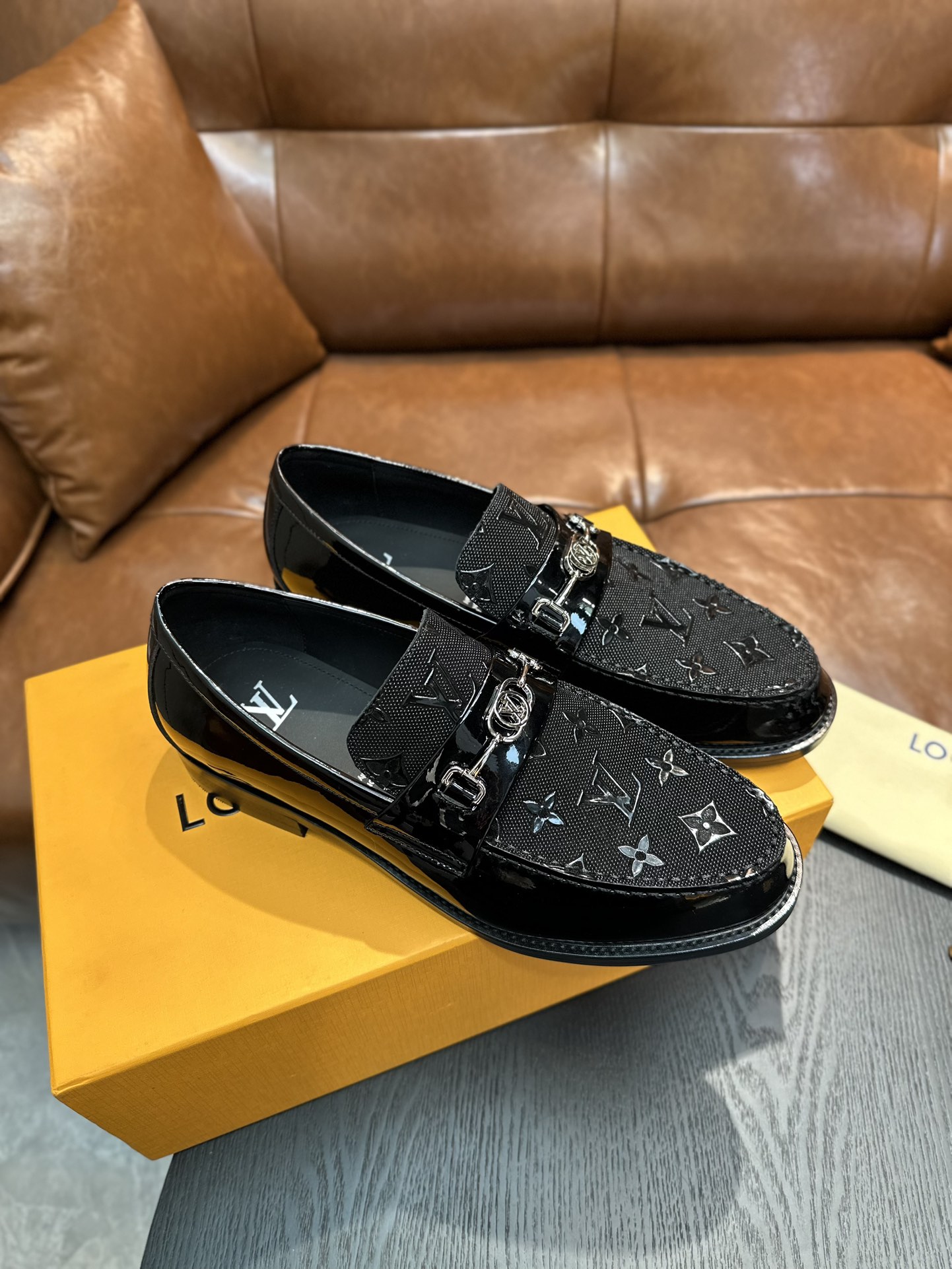 Louis Vuitton Men's Casual Leather Loafers - Premium Quality, Original Design 5 i1743585338 702 3