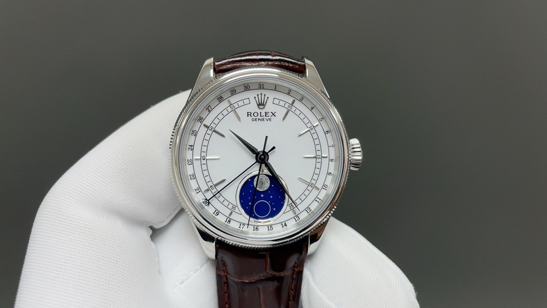 NO:392931,R+ Factory G counterweight version ROLEX Cellini - moon phase model is on the market Original size 39MM13.2 Customized version Red Wheel Cal. movement restores all original functions and 8-point fast adjustment moon phase method (free adjustment pen) Customized version original consistent K gold steel stamp buckle The only one on the market that truly achieves the top level from the weight, feel and details of the wear (can be later gold-packed version),19860909R+ Factory 克配重版 ROLEX切利尼—月相型面市 原版尺寸39MM13.2 定制版红轮Cal.型机芯还原原装所有功能及8点位快调月相方式（赠配调节笔） 定制版原版一致K金钢印表扣 市面唯一真正做到从佩戴重量手感及细节做工达到顶级水准（可后期包金版本）,,Watch