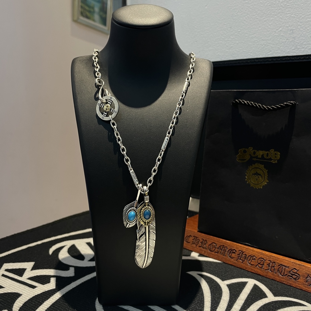 NO:109139,[New Products are on the Shelves] Goro Takahashi Goro Matsushi Feather Necklace Top Version, Accepted Exclusive Shooting, Focus on the High-end Market, Absolutely Different from the Ordinary Version!  The details of the picture product are consistent with ZP!  Original production process, precision quality, purely handmade, authentic model opening, fashion essentials, both men and women can wear, same couple style, rock punk silver style, retro elements, trendy and versatile, same style on the official website, fine jewelry, necklace19860909【新品上架】Goro’s高桥吾郎松石羽毛项链 顶级版本 认准独家拍摄 主攻高端市场 绝对区别普通版本！图片产品细节与ZP一致！原版制作工艺 精工品质 纯手工打造 ～正品开模潮流时尚必备 男女均可佩戴 情侣款同款 摇滚朋克泰银风格 复古元素 潮流百搭 官网同款,饰品精品,necklace,Jewelry